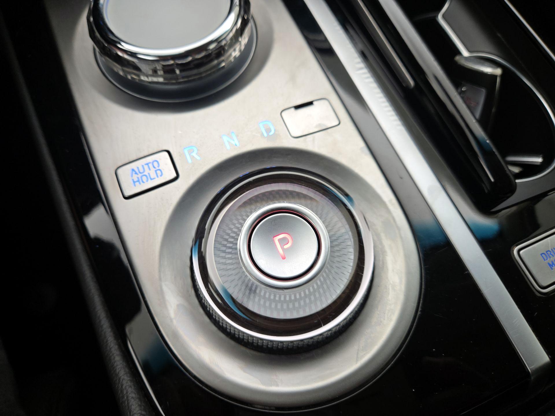 Thumbnail: 2024 Genesis G80 - 18