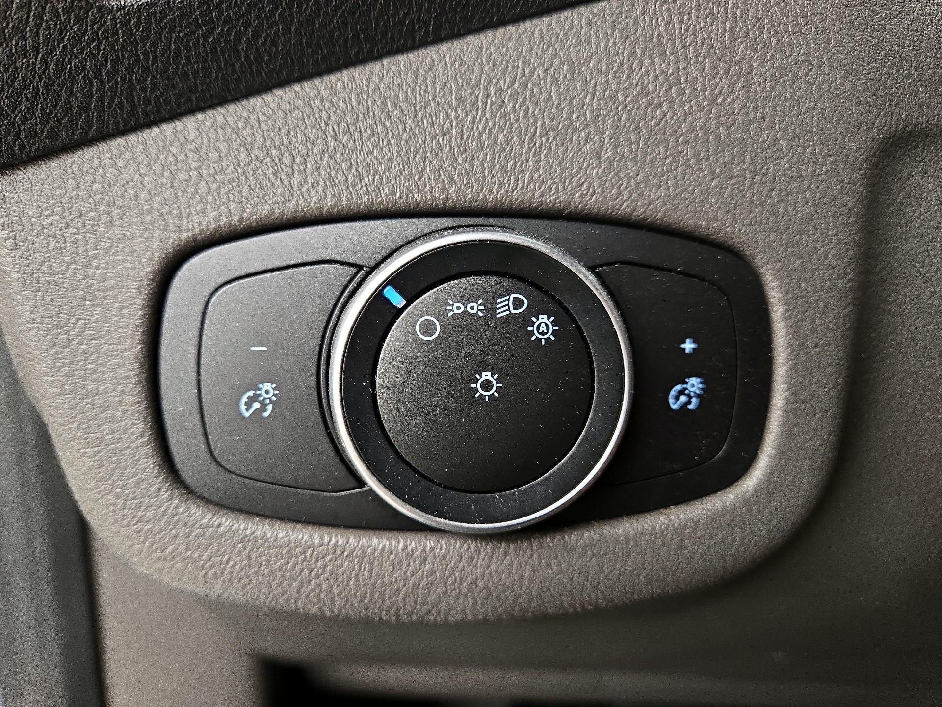 Thumbnail: 2020 Ford Transit Series - 13