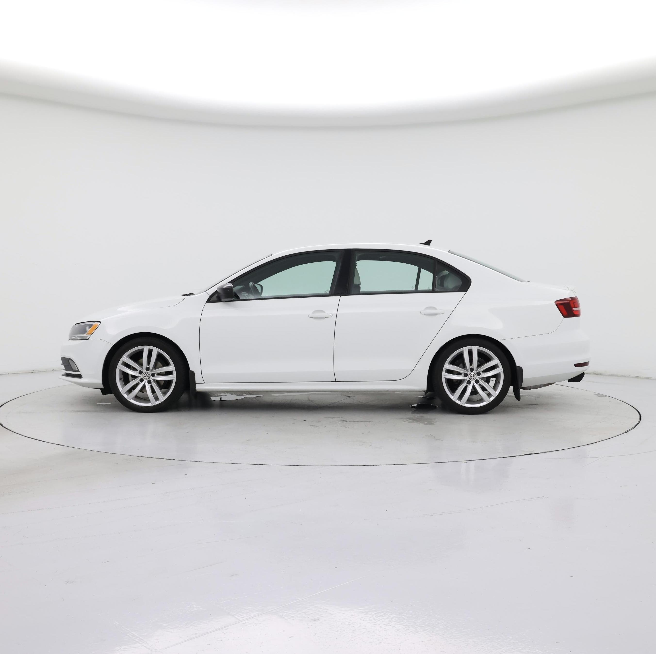 Thumbnail: 2016 Volkswagen Jetta - 3
