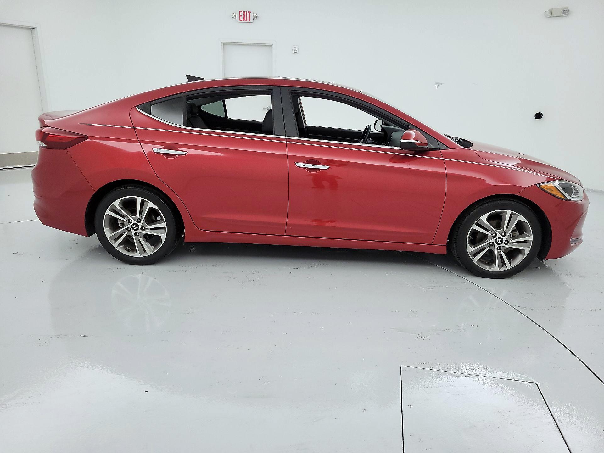 Thumbnail: 2017 Hyundai Elantra - 4
