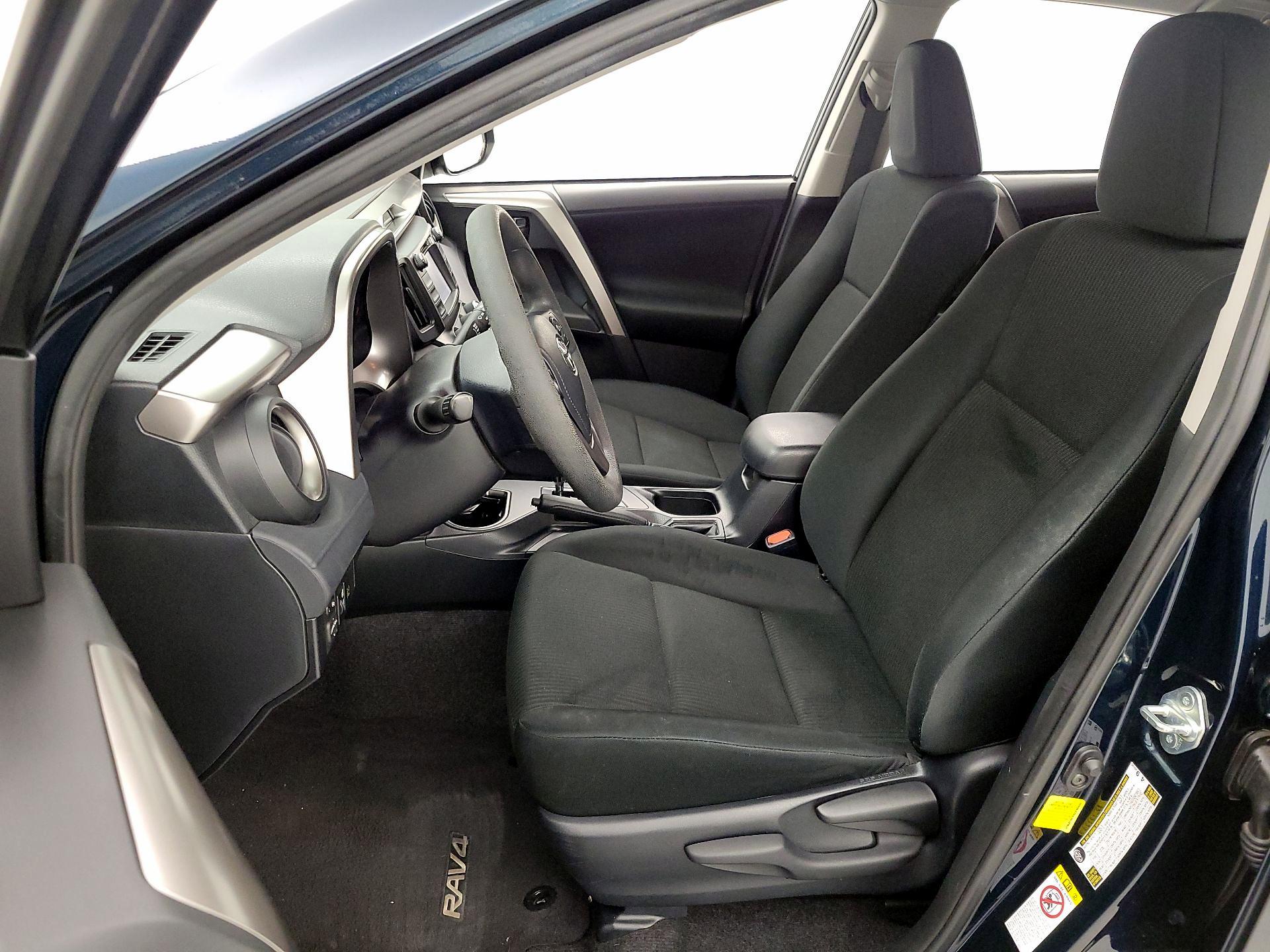 Thumbnail: 2018 Toyota RAV4 - 11