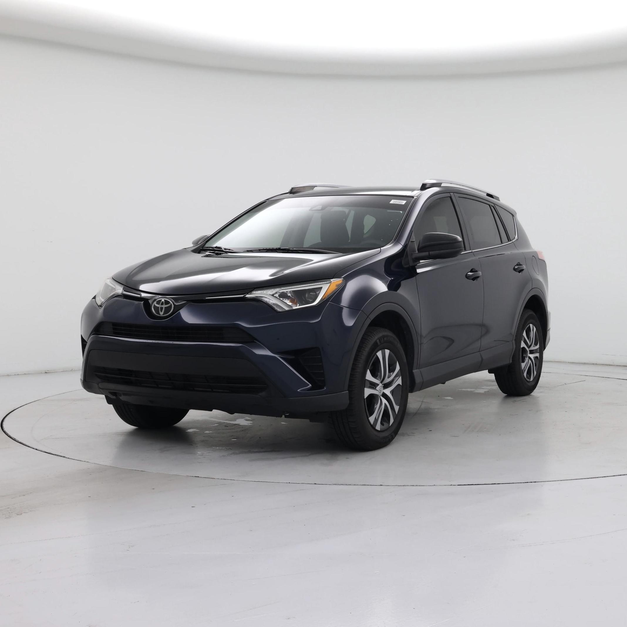 Thumbnail: 2018 Toyota RAV4 - 4