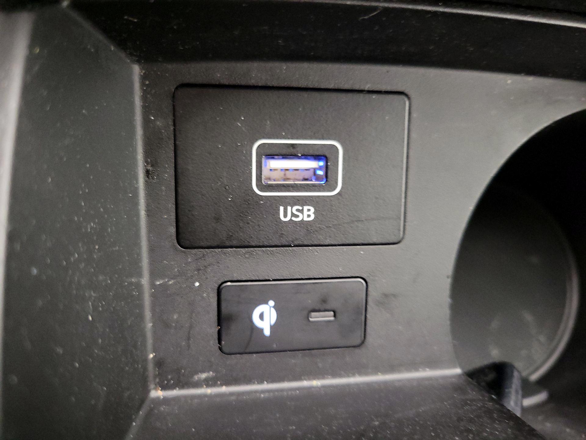 Thumbnail: 2022 Hyundai Santa Fe - 18