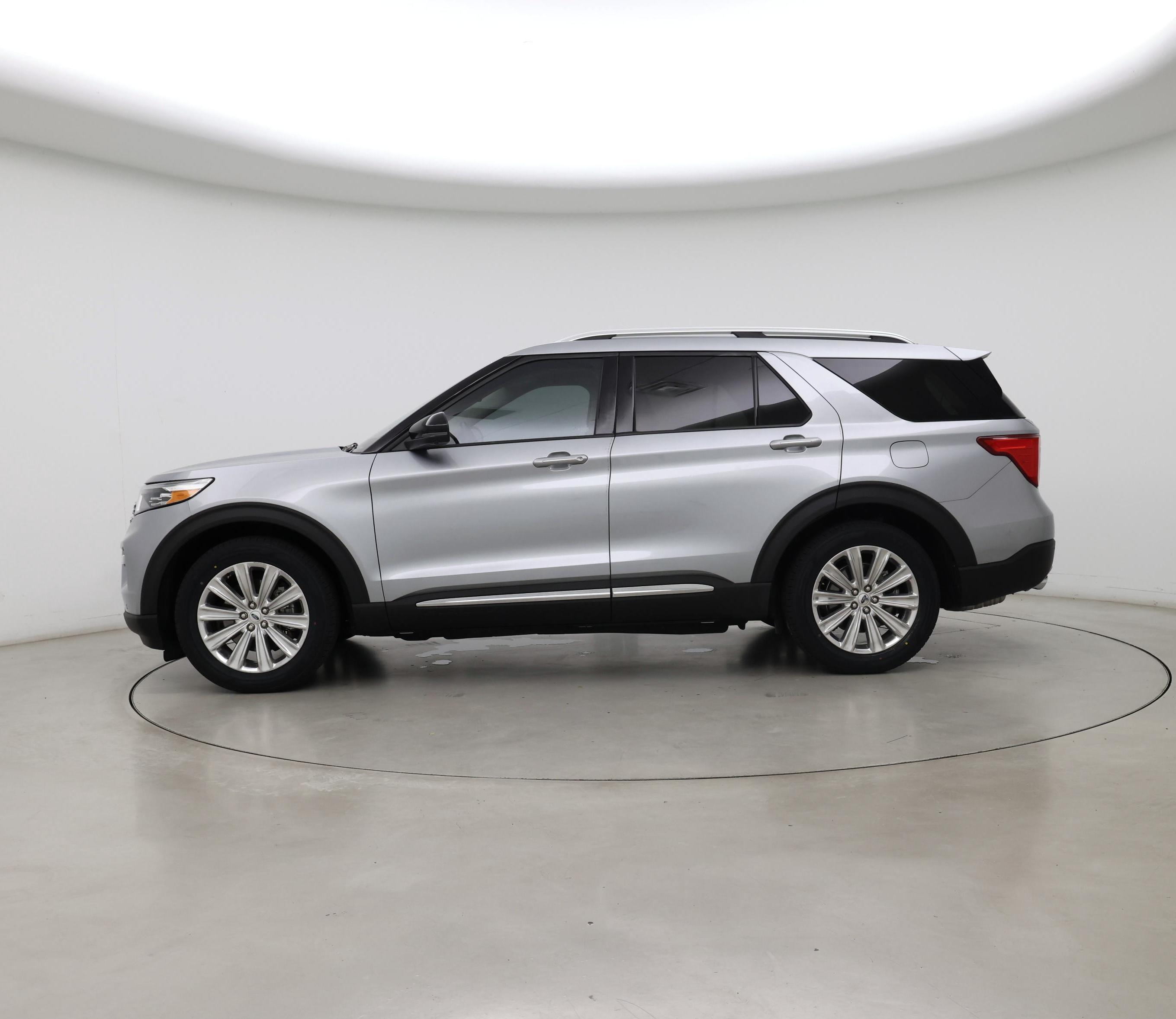 Thumbnail: 2022 Ford Explorer - 3