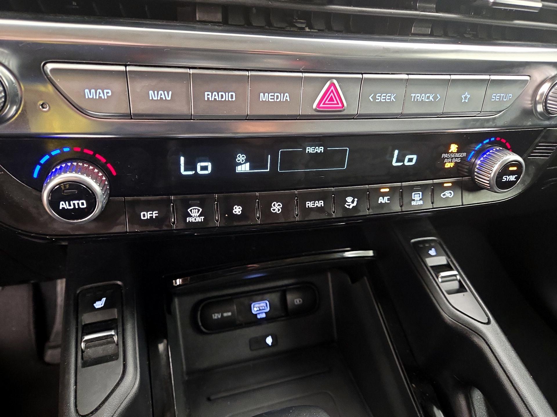 Thumbnail: 2022 Kia Telluride - 17