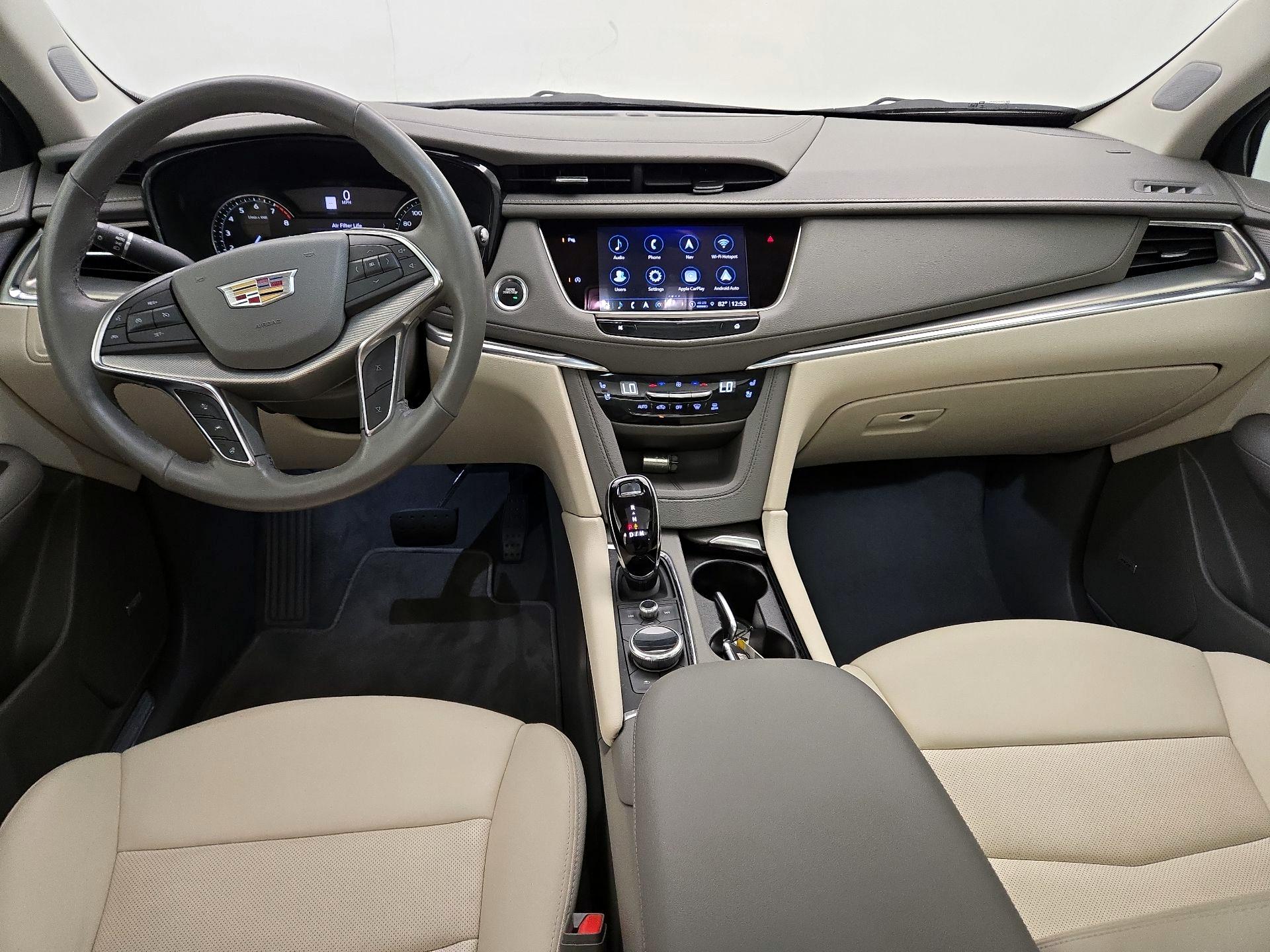 Thumbnail: 2022 Cadillac XT5 - 9
