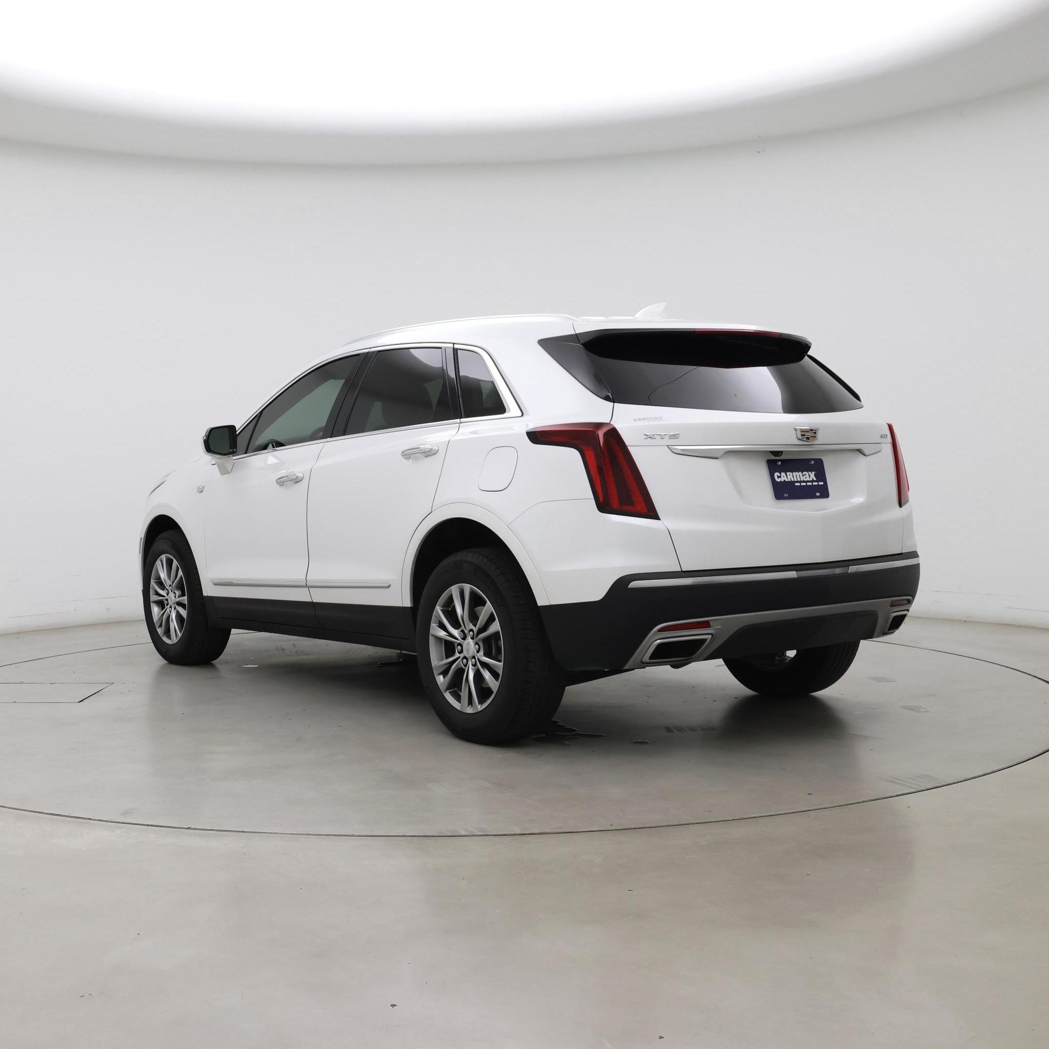 Thumbnail: 2022 Cadillac XT5 - 2