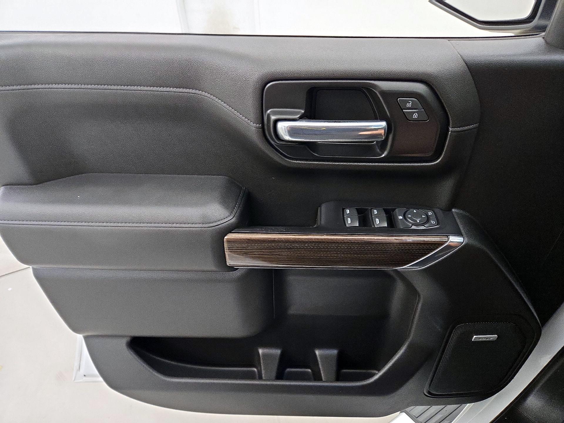 Thumbnail: 2020 Chevrolet Silverado 1500 - 12