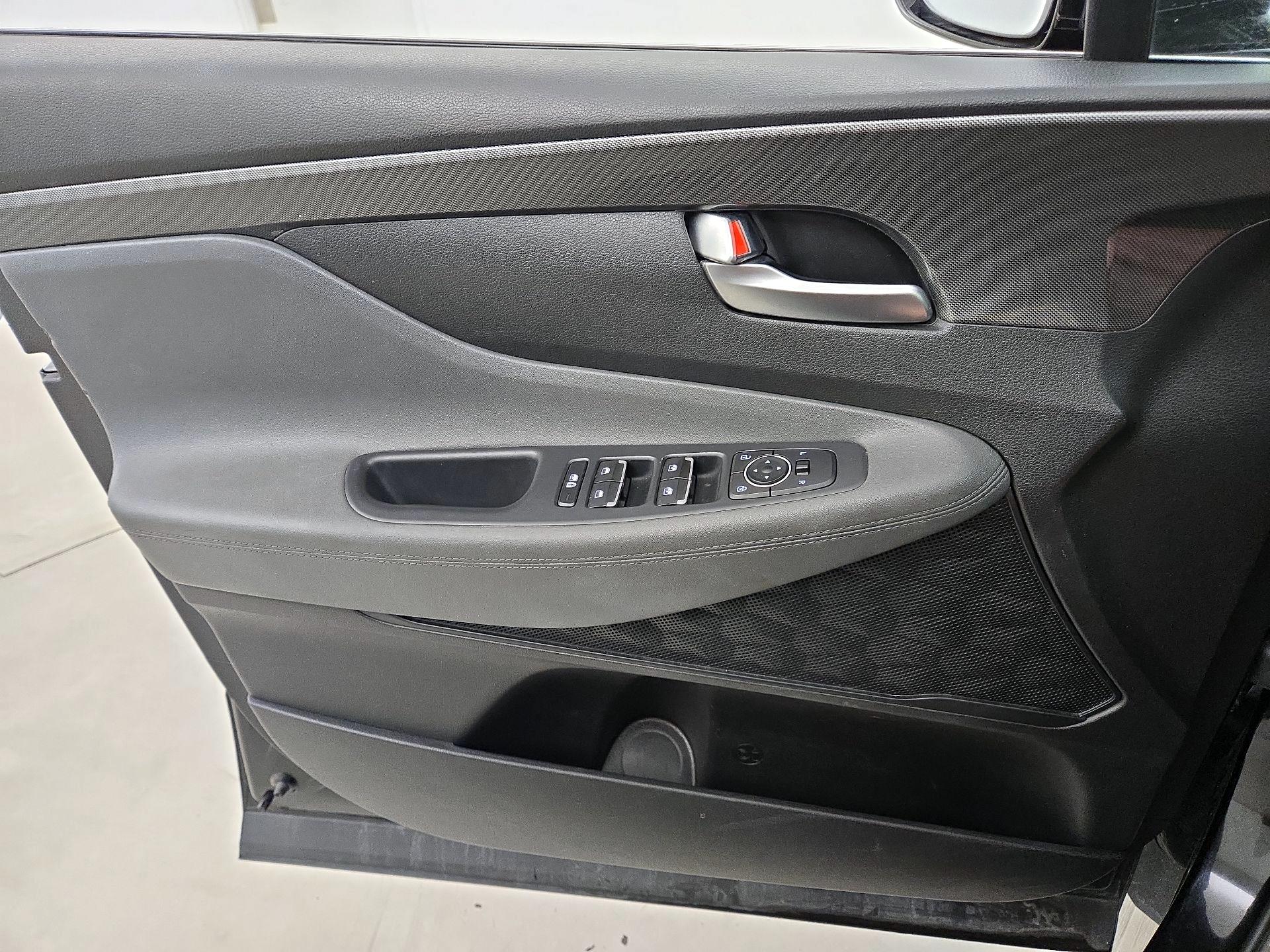 Thumbnail: 2023 Hyundai Santa Fe - 12