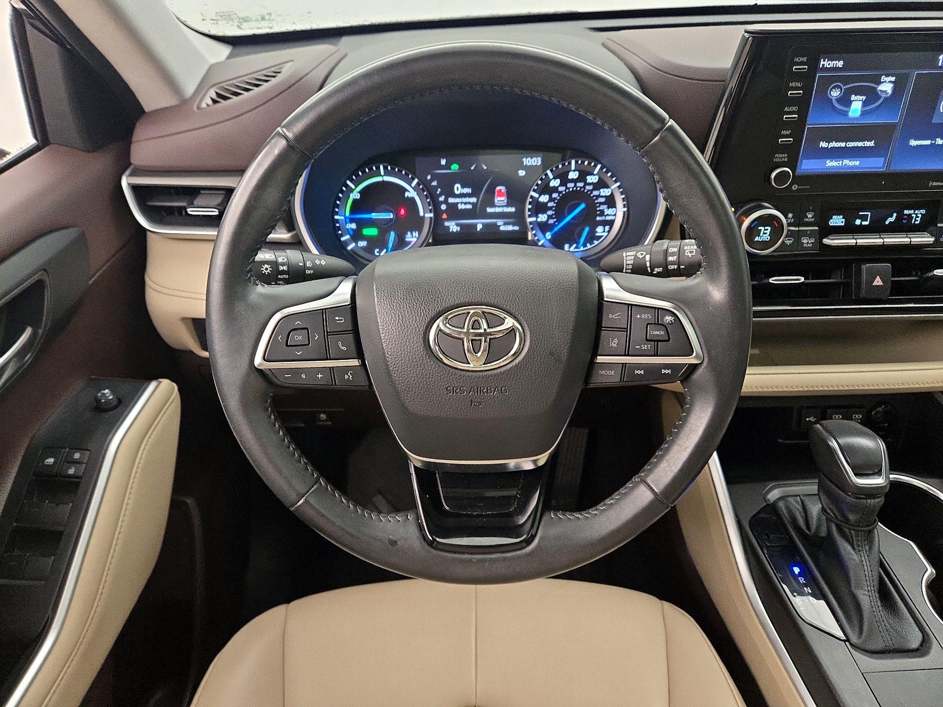 Thumbnail: 2021 Toyota Highlander - 10