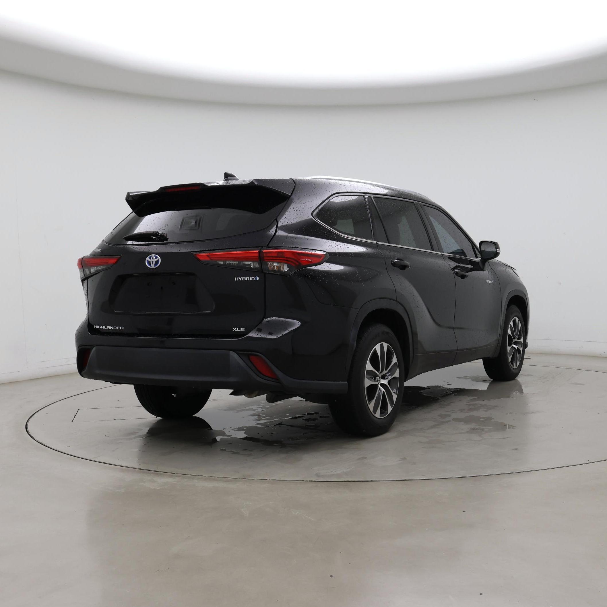 Thumbnail: 2021 Toyota Highlander - 8