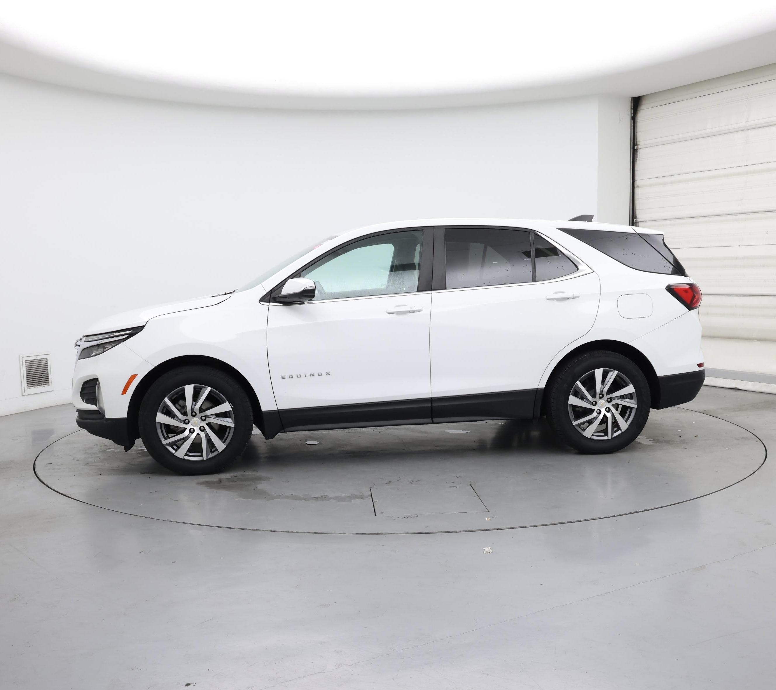 Thumbnail: 2023 Chevrolet Equinox - 3