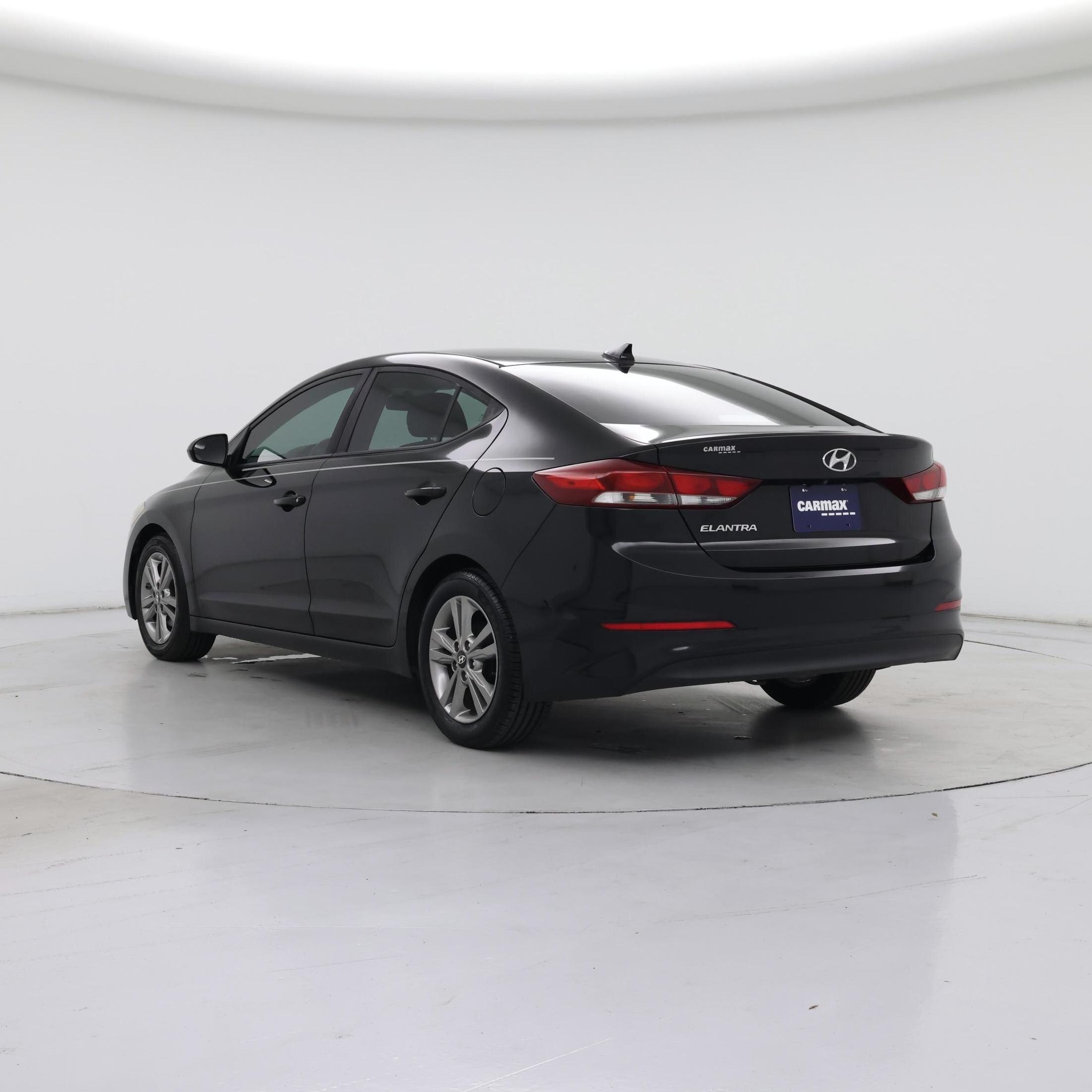 Thumbnail: 2017 Hyundai Elantra - 2
