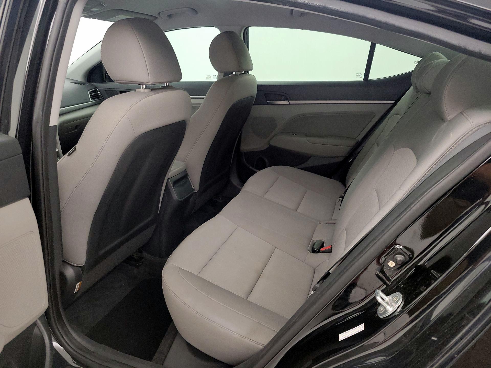 Thumbnail: 2017 Hyundai Elantra - 19