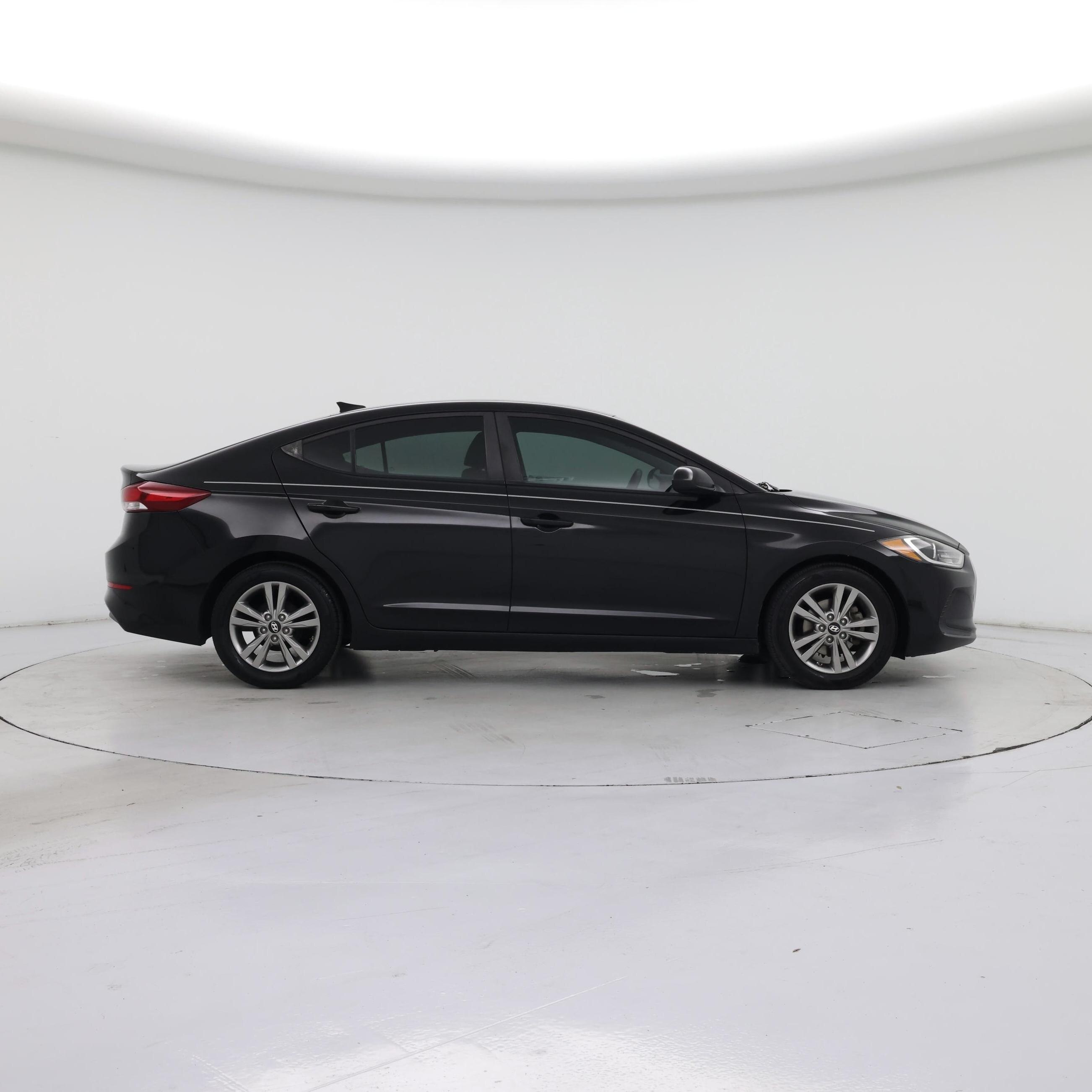 Thumbnail: 2017 Hyundai Elantra - 7