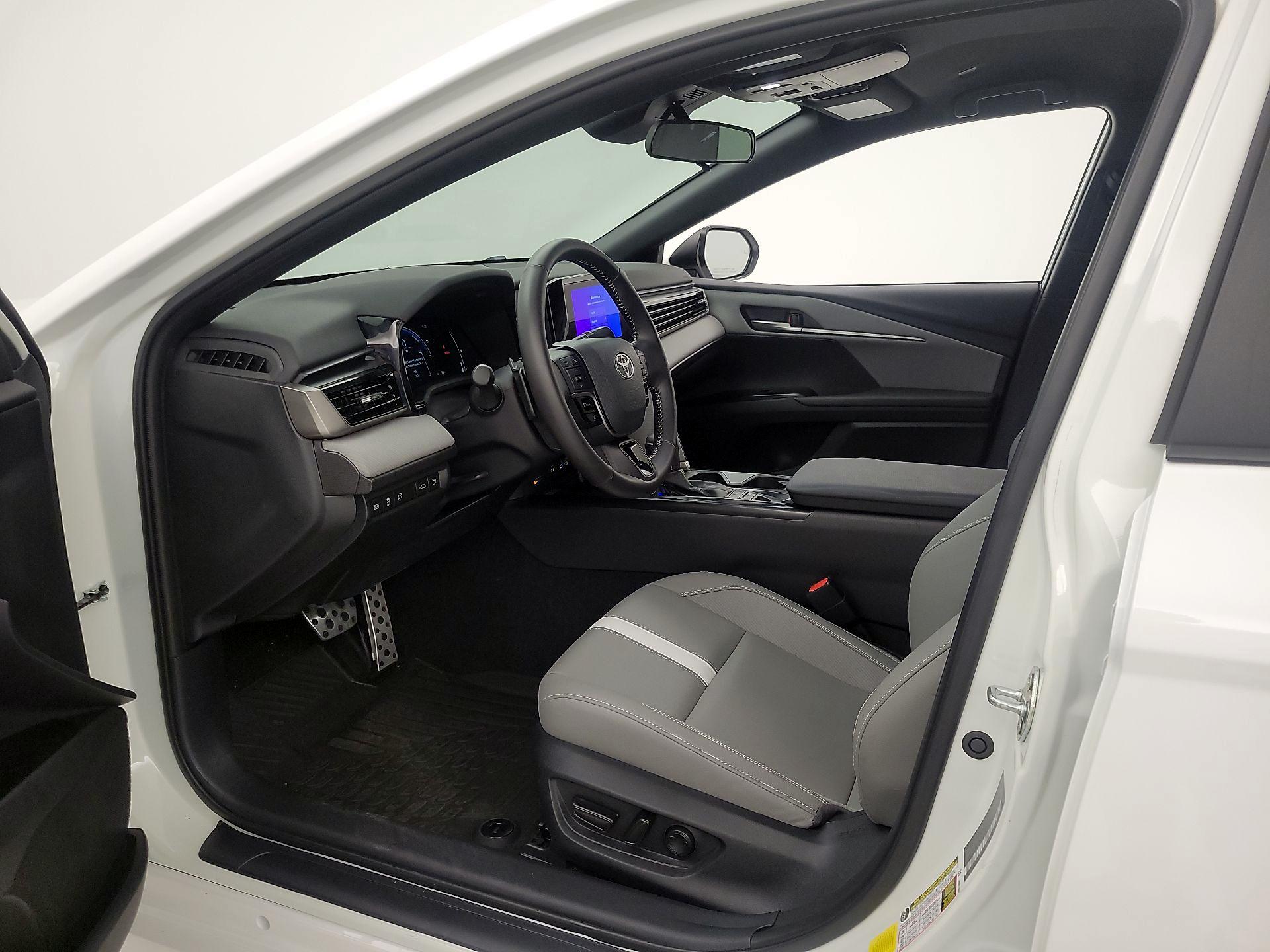 Thumbnail: 2025 Toyota Camry - 11