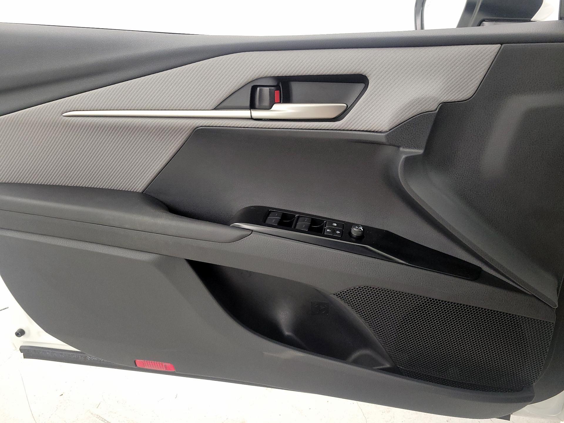 Thumbnail: 2025 Toyota Camry - 12