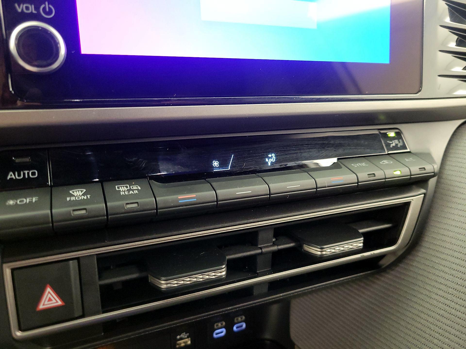 Thumbnail: 2025 Toyota Camry - 16