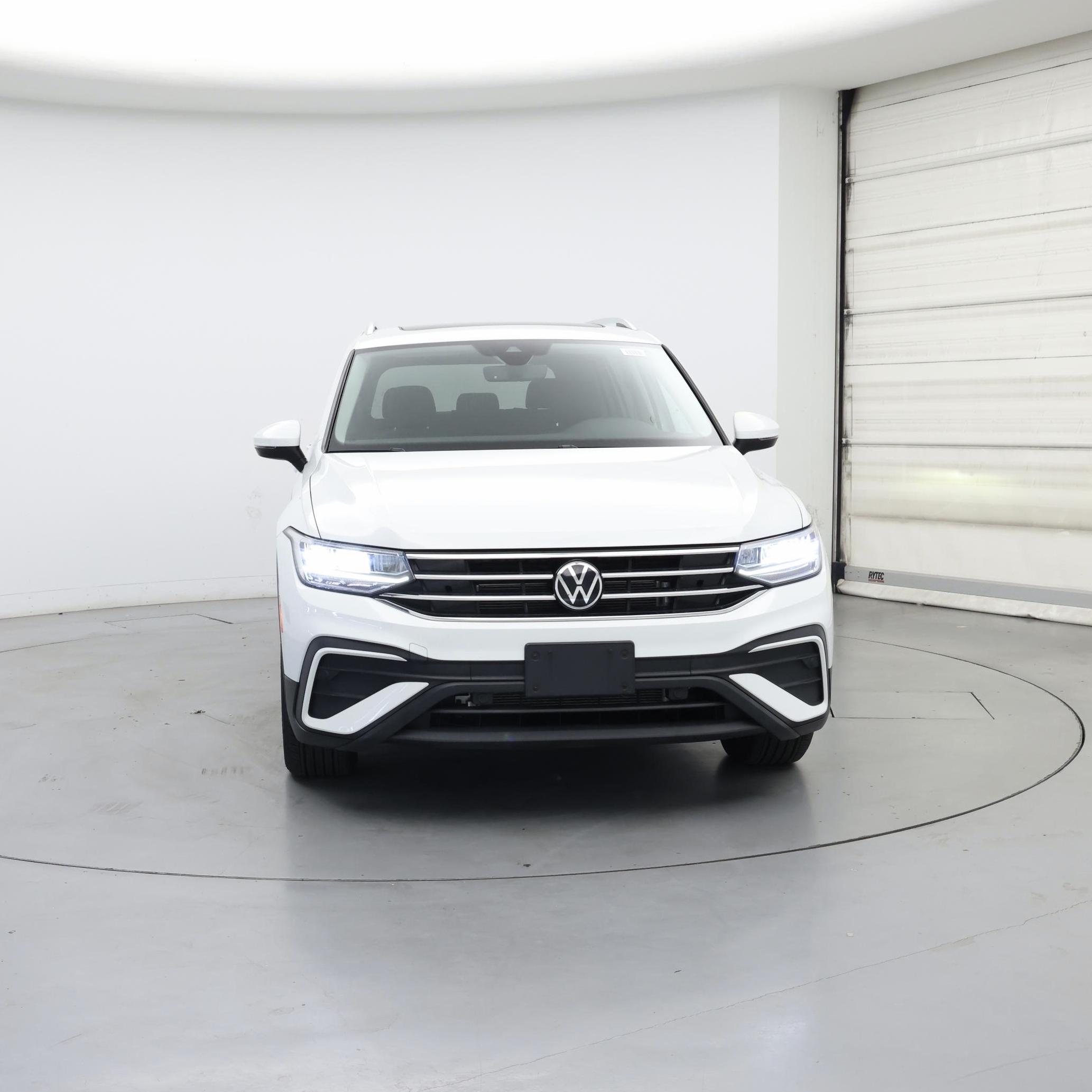 Thumbnail: 2022 Volkswagen Tiguan - 5