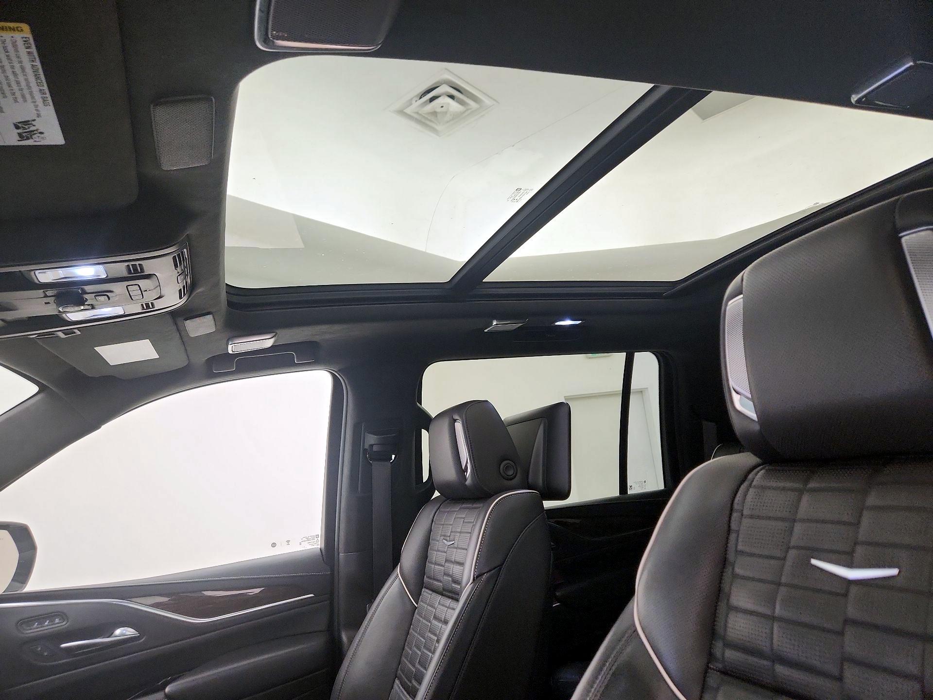 Thumbnail: 2022 Cadillac Escalade - 20
