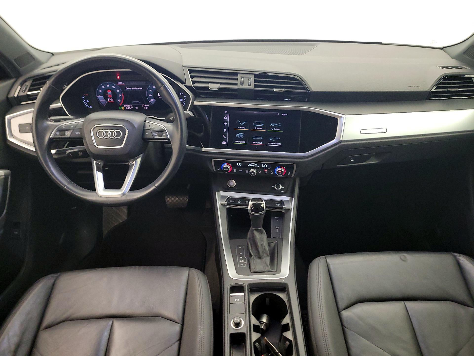 Thumbnail: 2020 Audi Q3 - 9