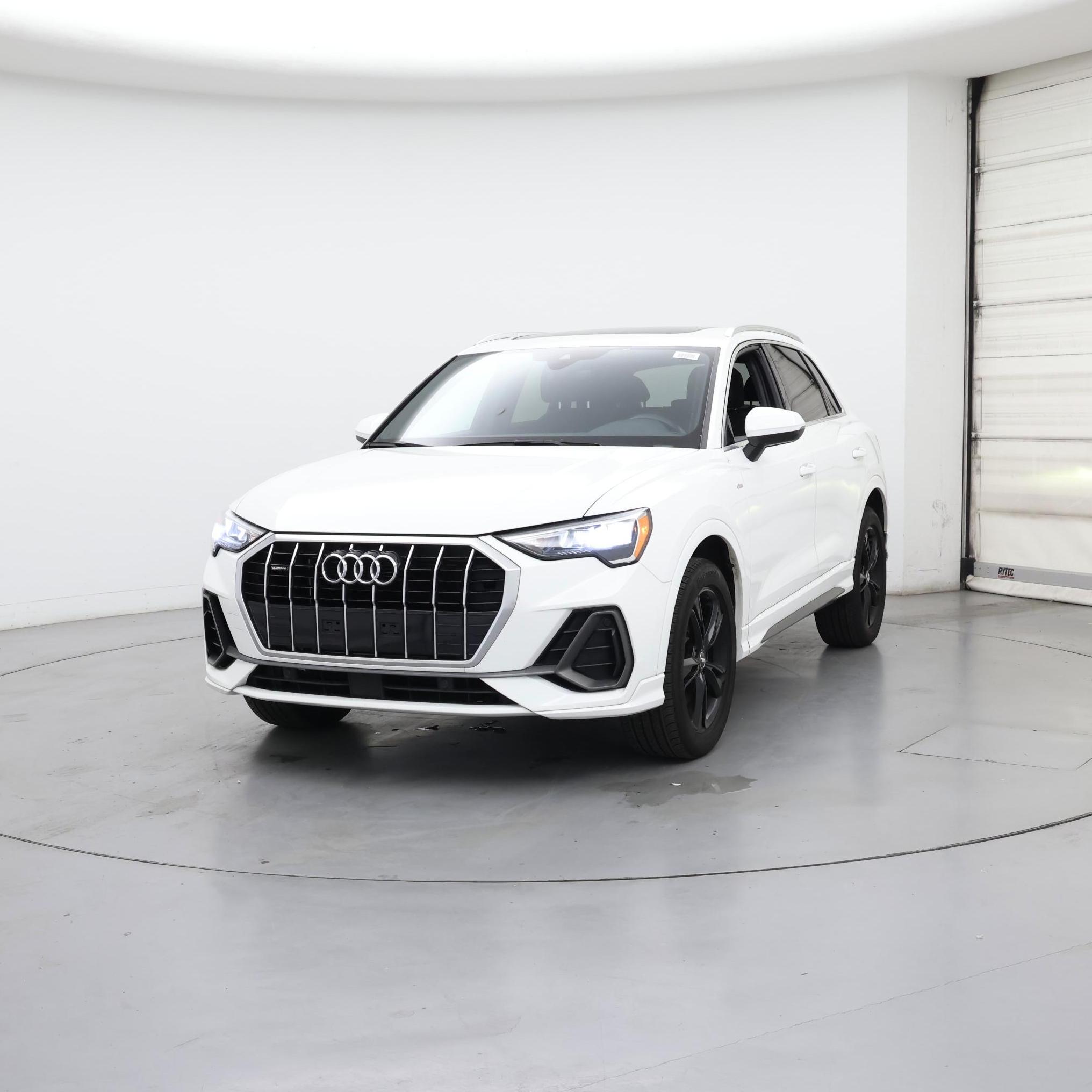 Thumbnail: 2020 Audi Q3 - 4