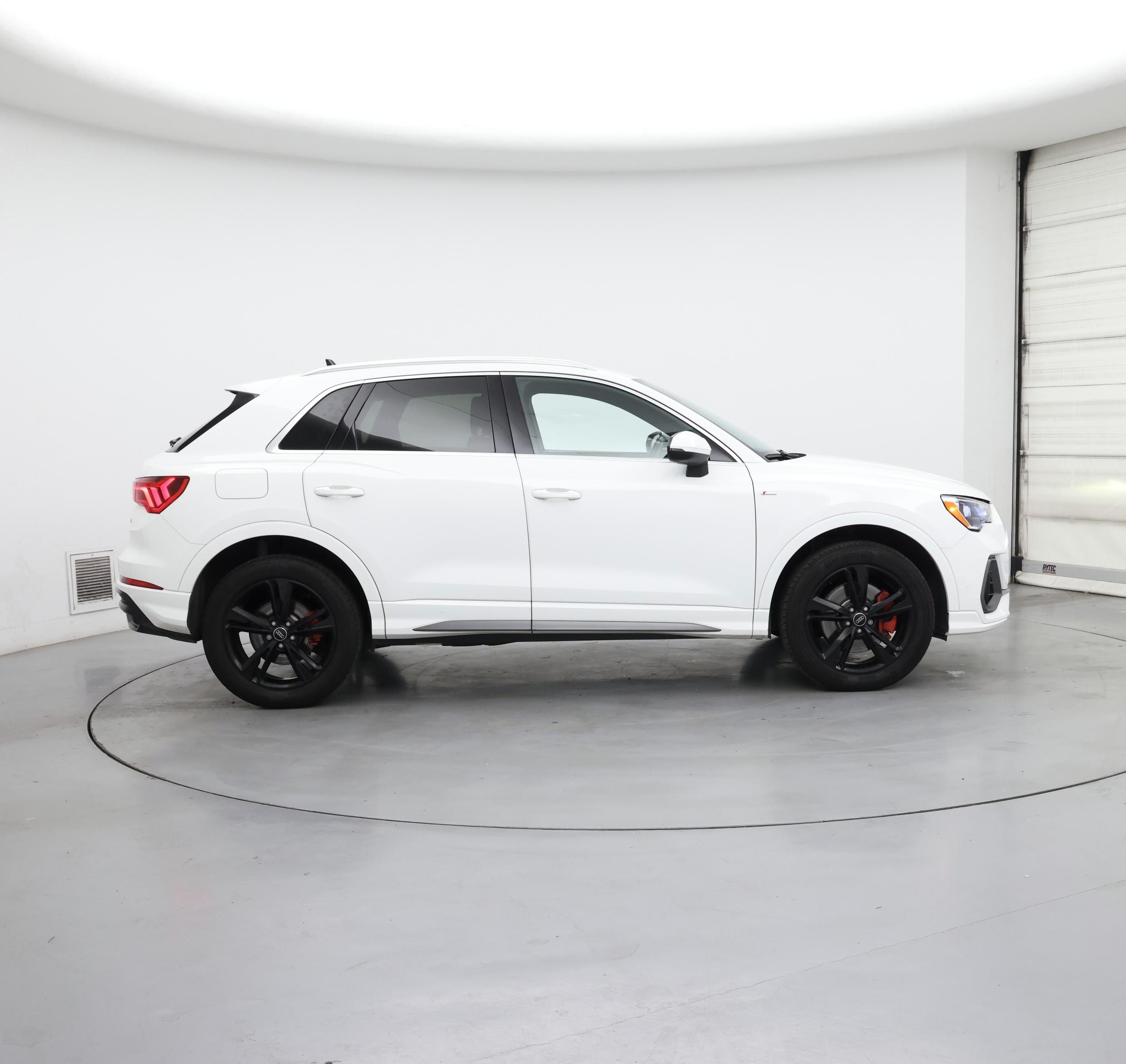 Thumbnail: 2020 Audi Q3 - 7