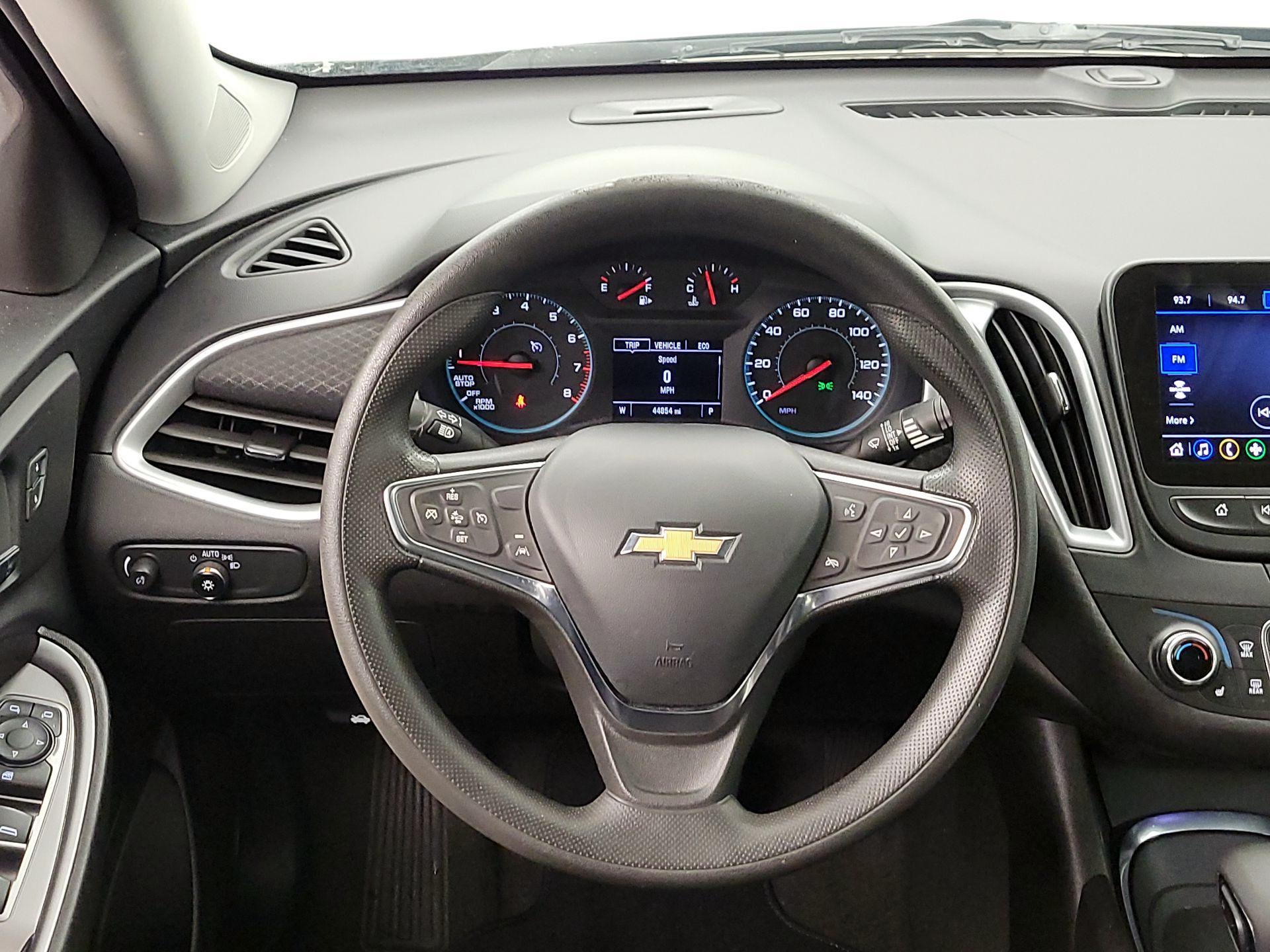 Thumbnail: 2023 Chevrolet Malibu - 10