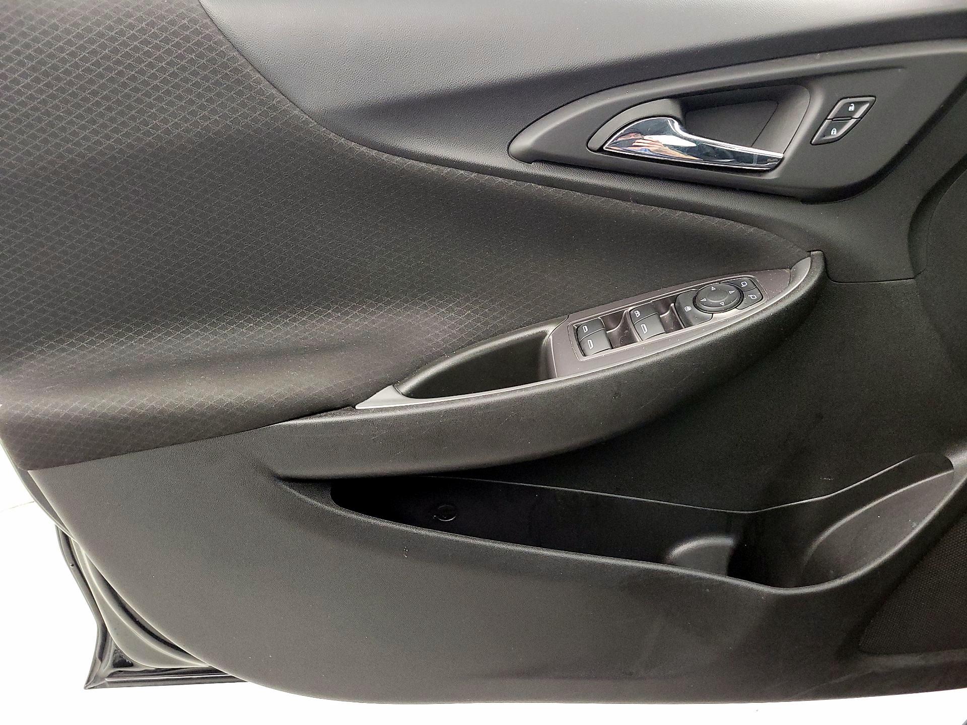 Thumbnail: 2023 Chevrolet Malibu - 12