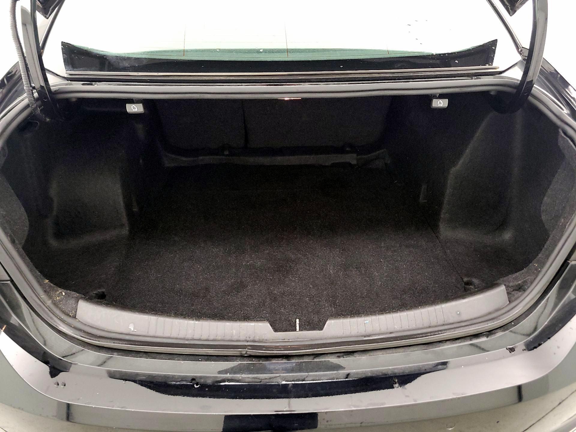 Thumbnail: 2023 Chevrolet Malibu - 20