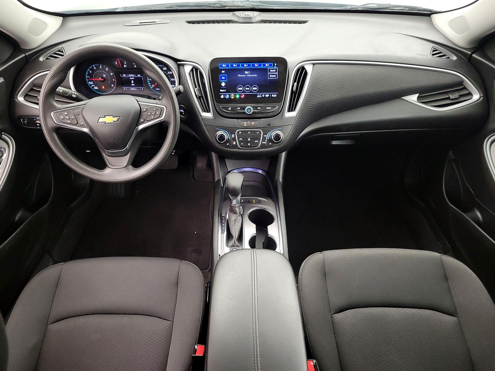 Thumbnail: 2024 Chevrolet Malibu - 9