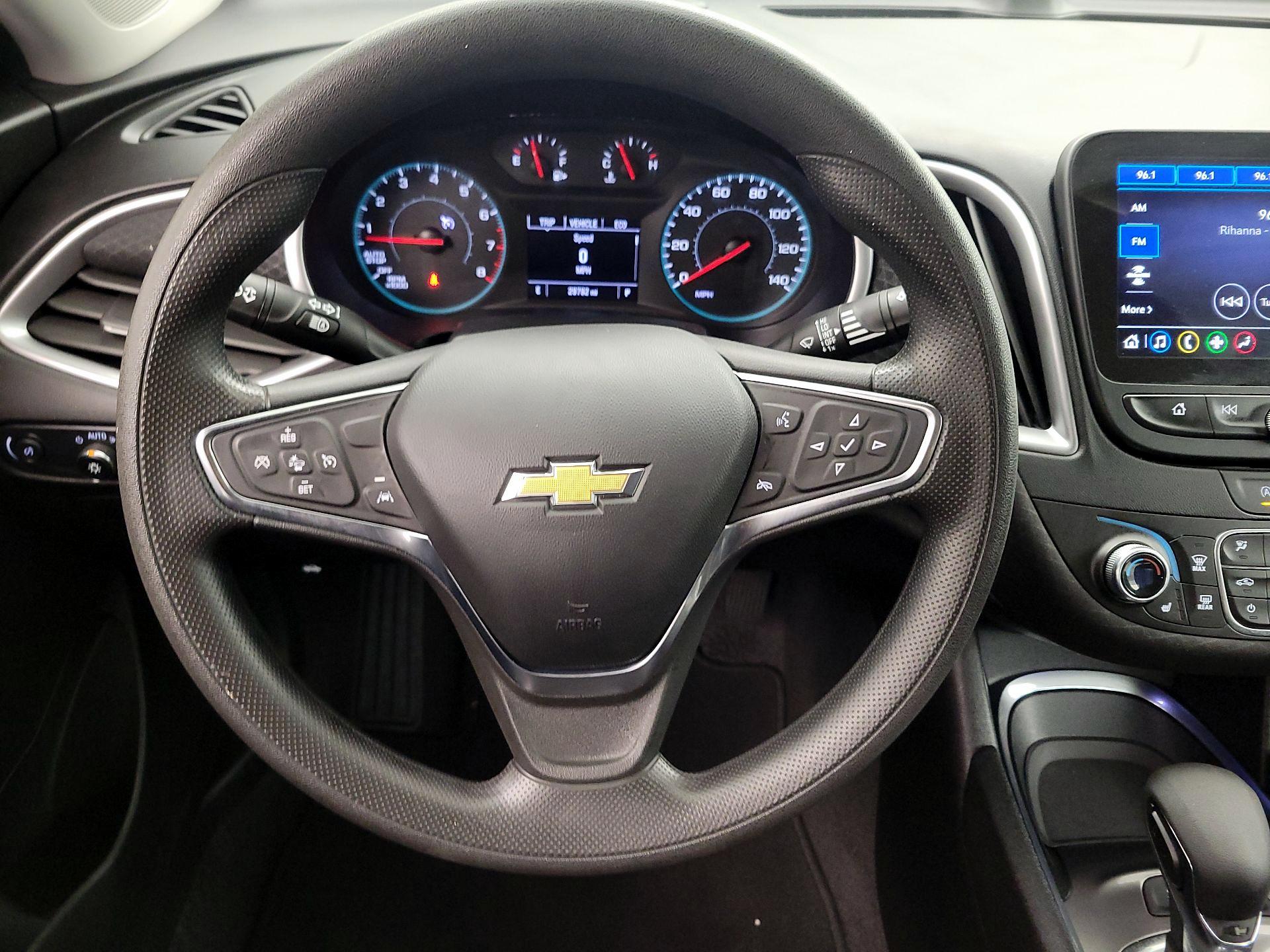 Thumbnail: 2024 Chevrolet Malibu - 10