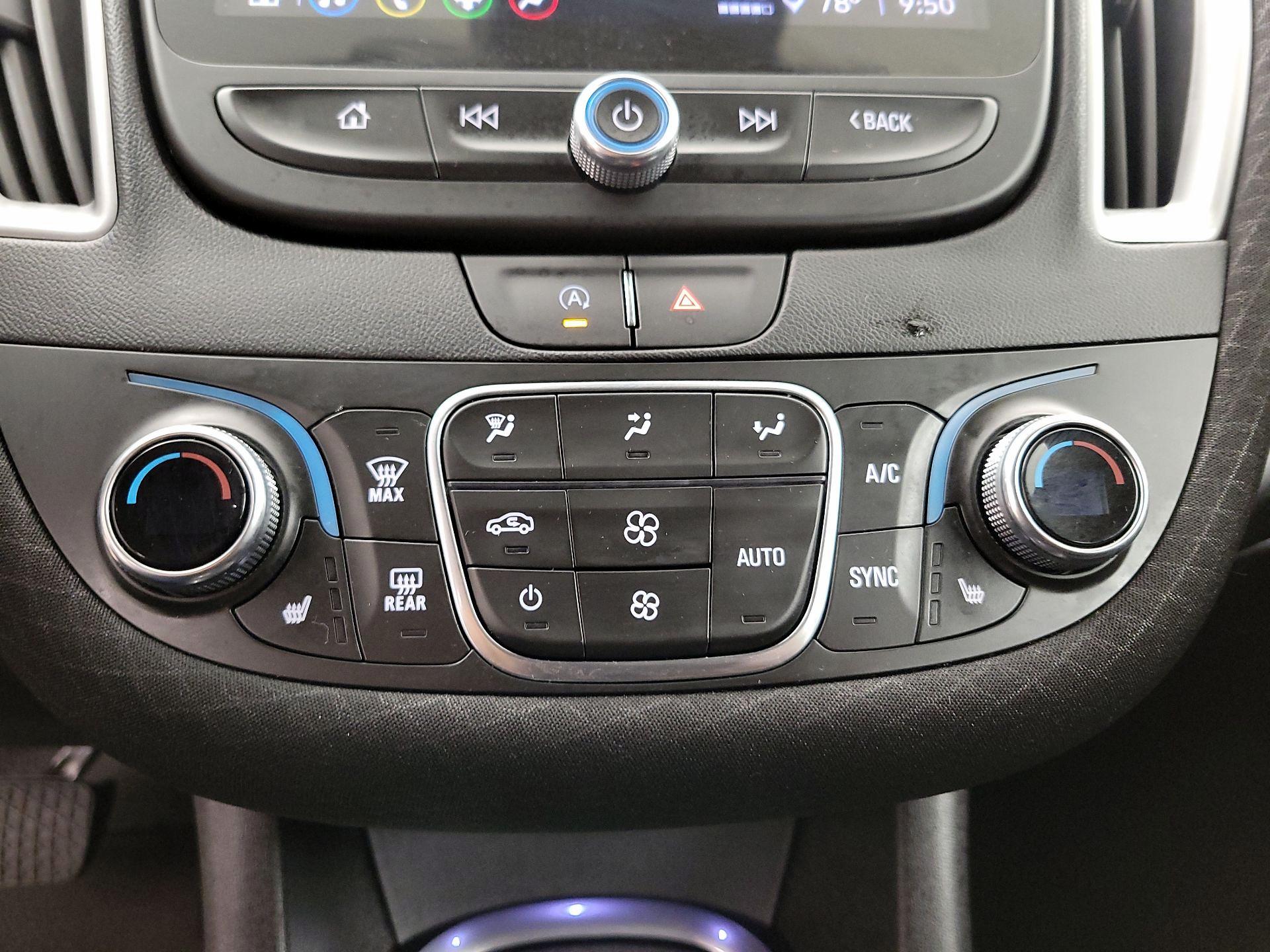 Thumbnail: 2024 Chevrolet Malibu - 16