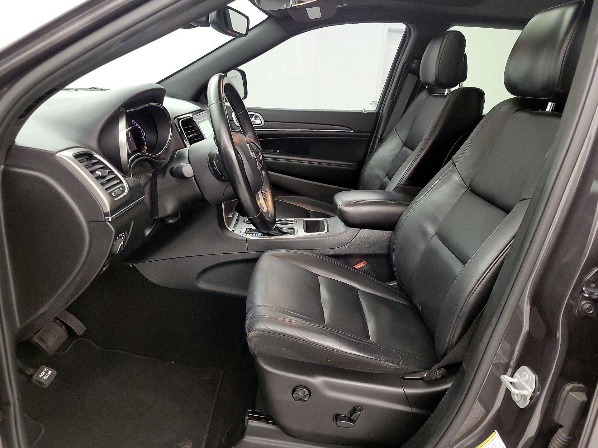 Thumbnail: 2020 Jeep Grand Cherokee - 11