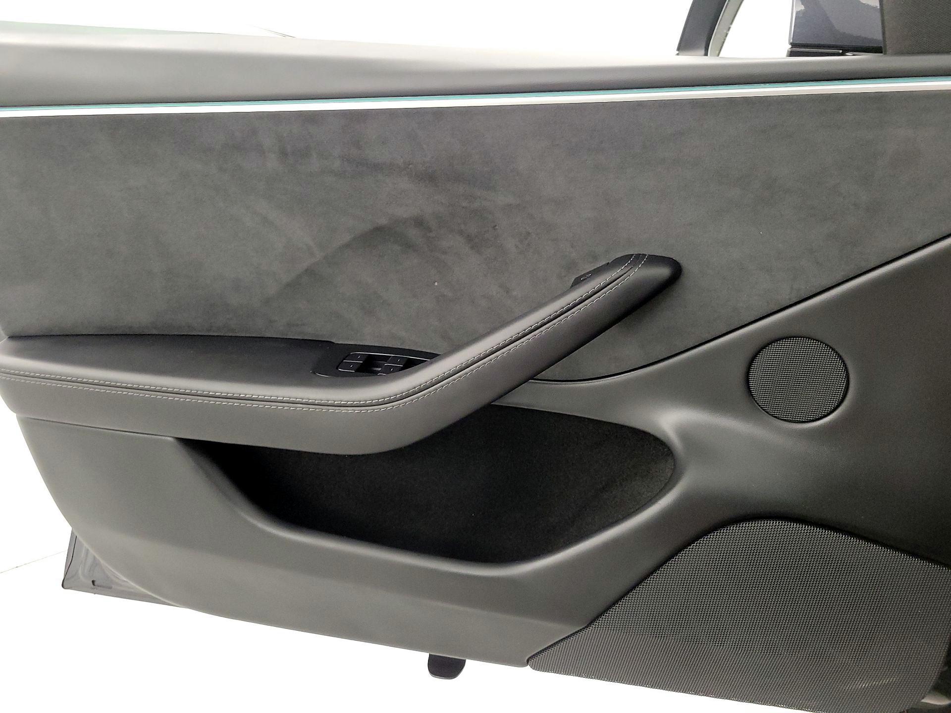Thumbnail: 2025 Tesla Model 3 - 12