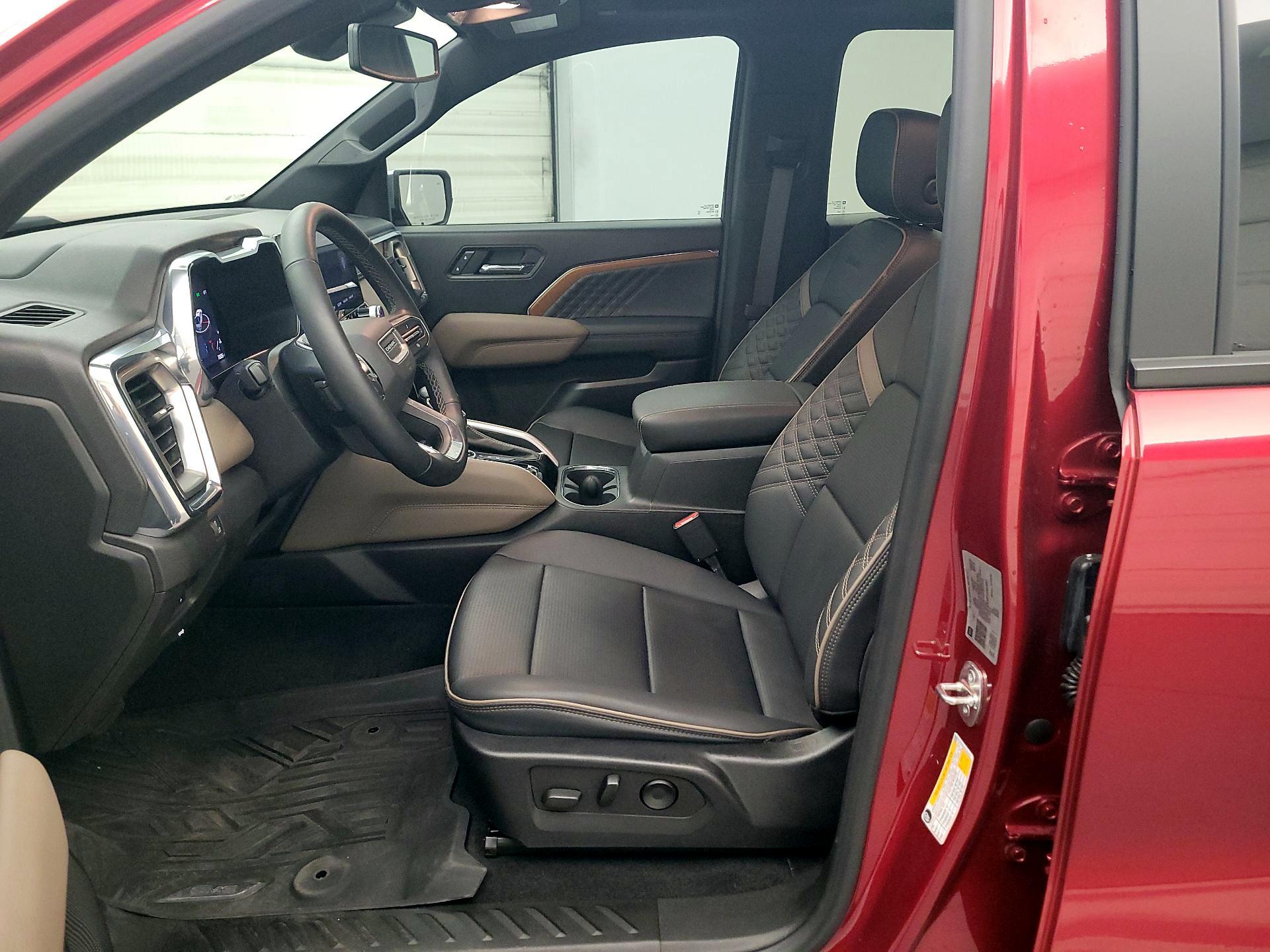 Thumbnail: 2023 GMC Canyon - 11