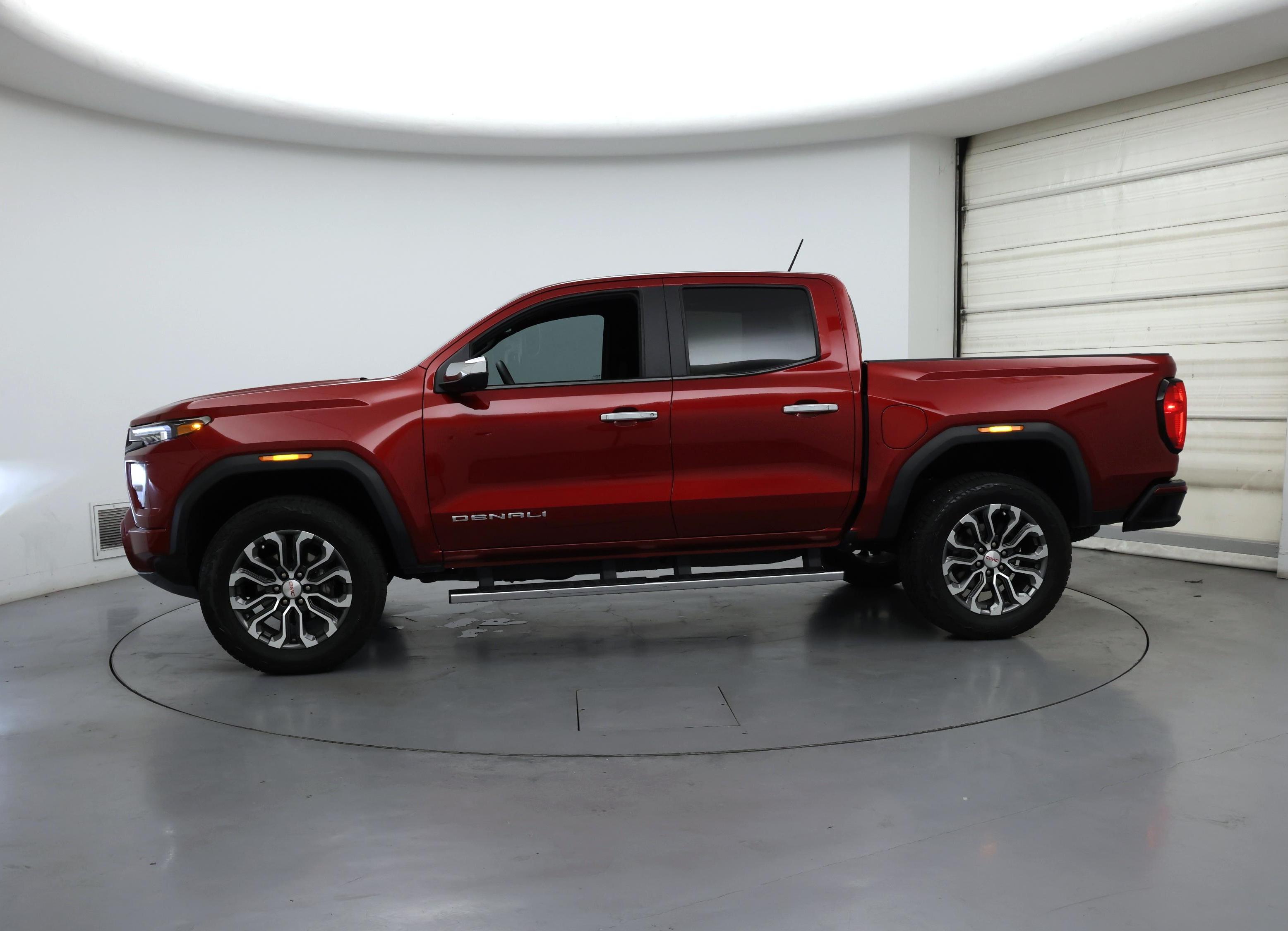 Thumbnail: 2023 GMC Canyon - 3