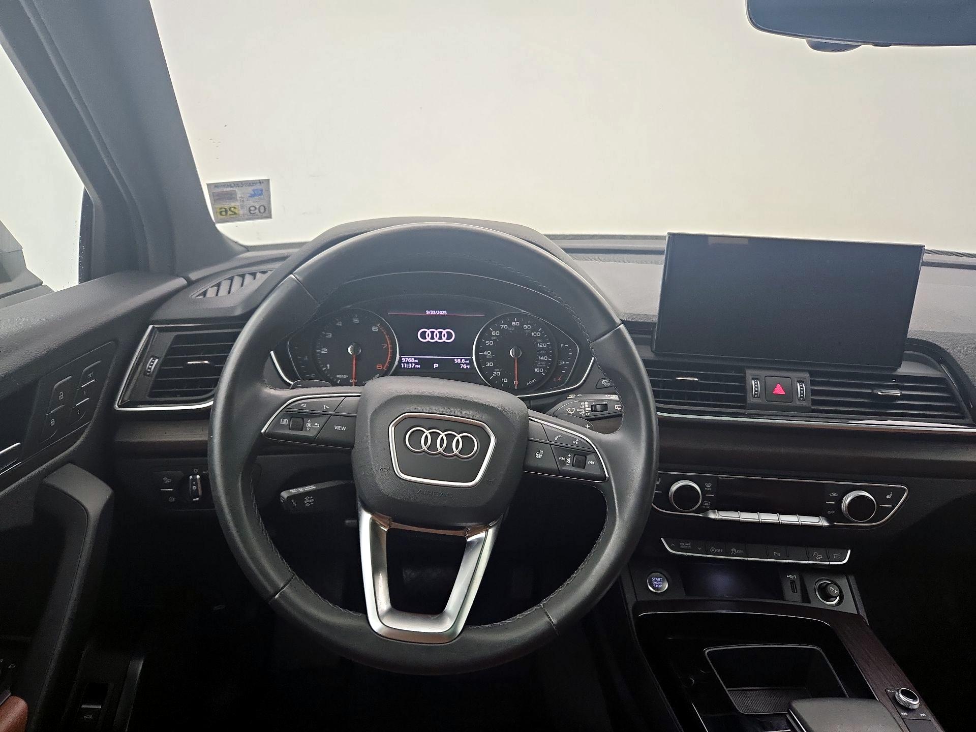 Thumbnail: 2022 Audi Q5 - 10
