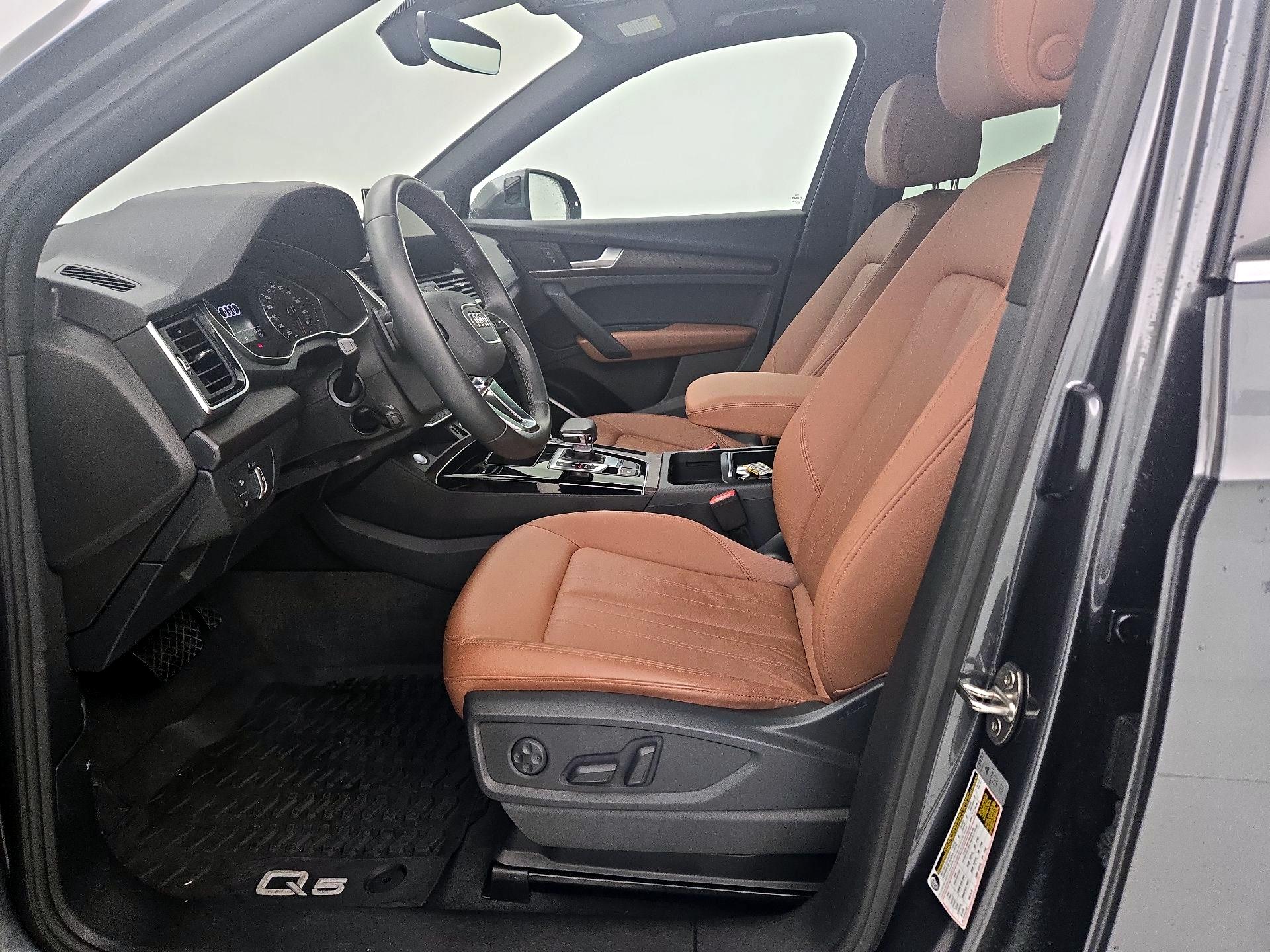 Thumbnail: 2022 Audi Q5 - 11