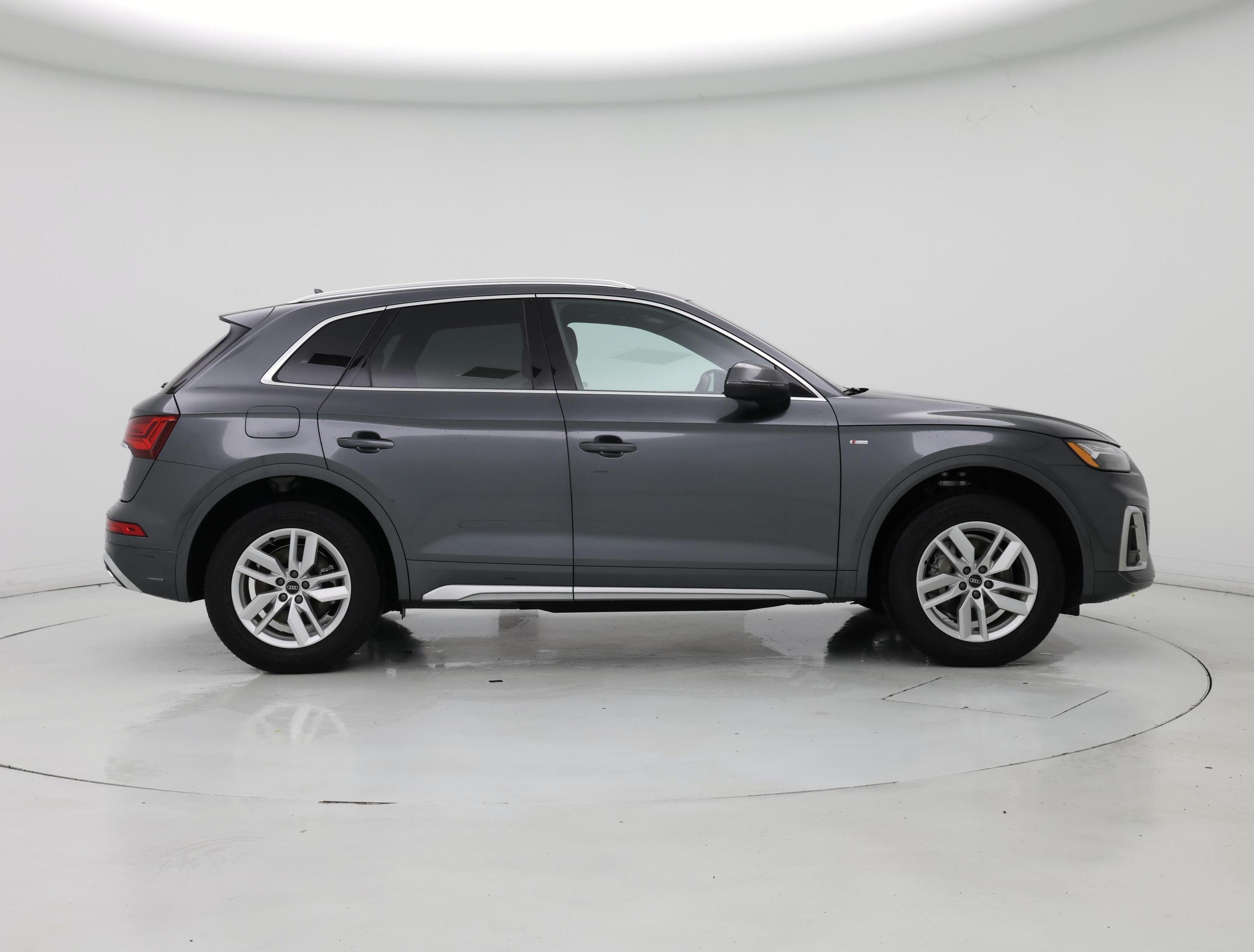 Thumbnail: 2022 Audi Q5 - 7