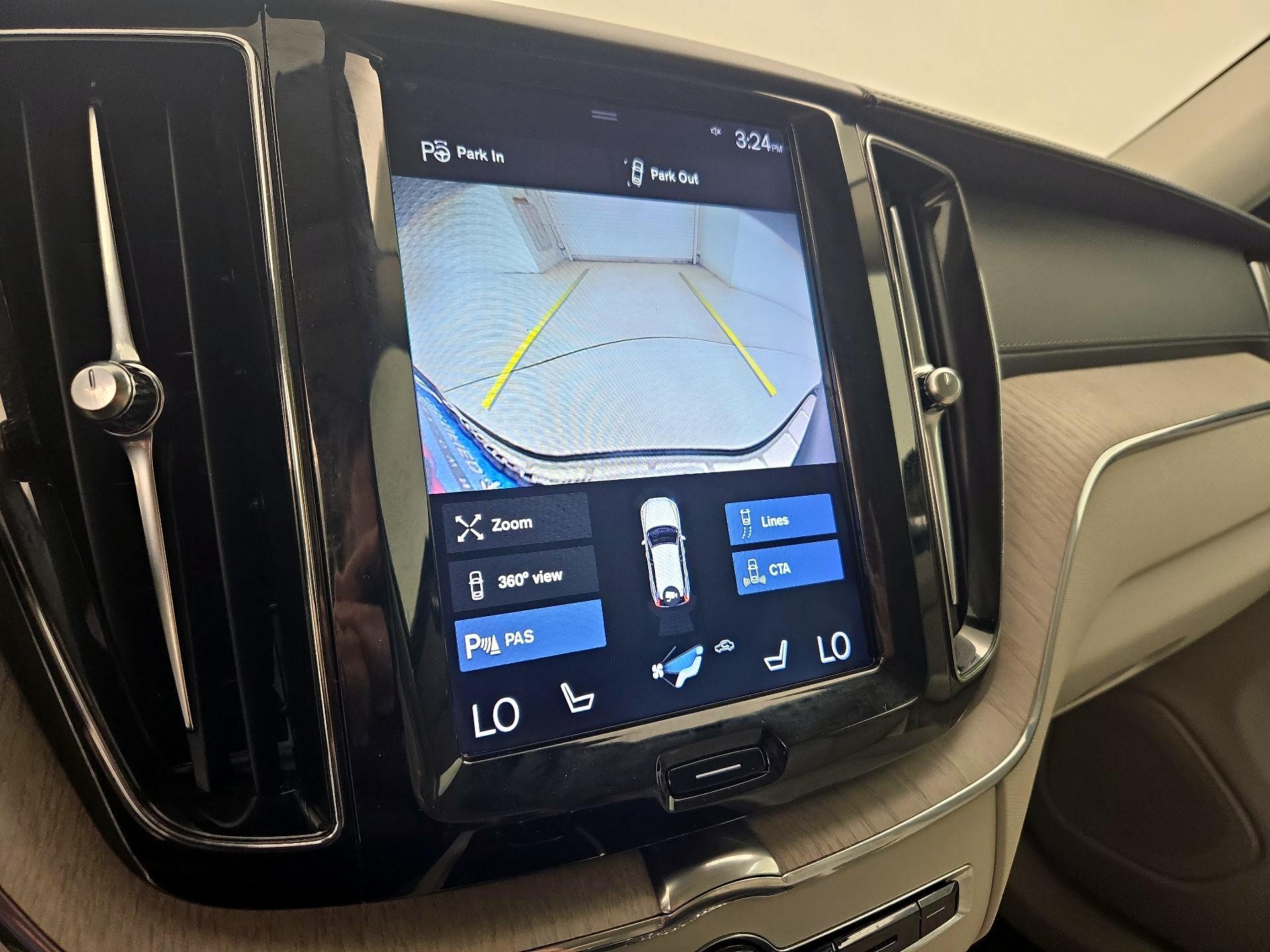 Thumbnail: 2020 Volvo XC60 - 15