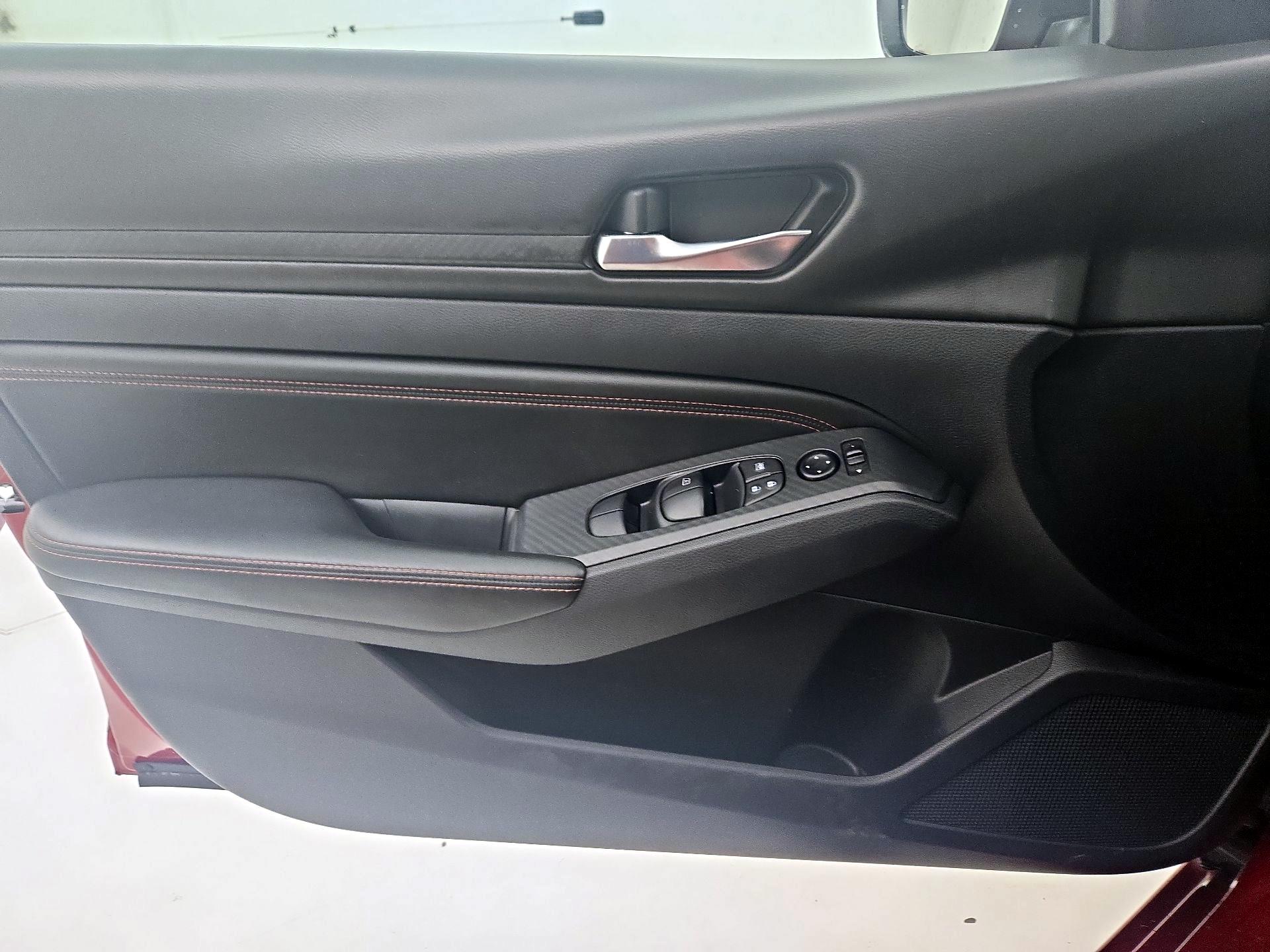 Thumbnail: 2020 Nissan Altima - 12