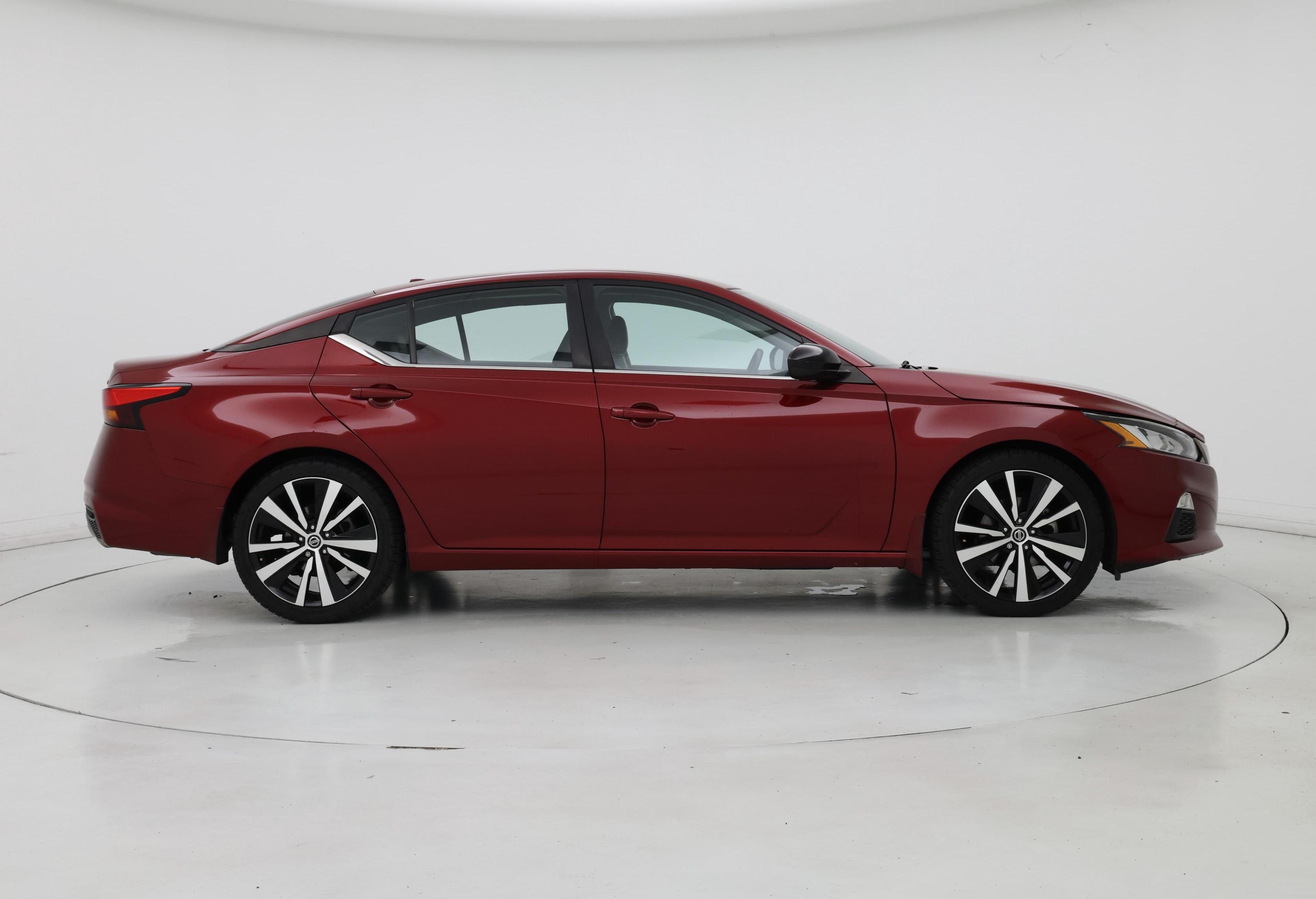 Thumbnail: 2020 Nissan Altima - 7
