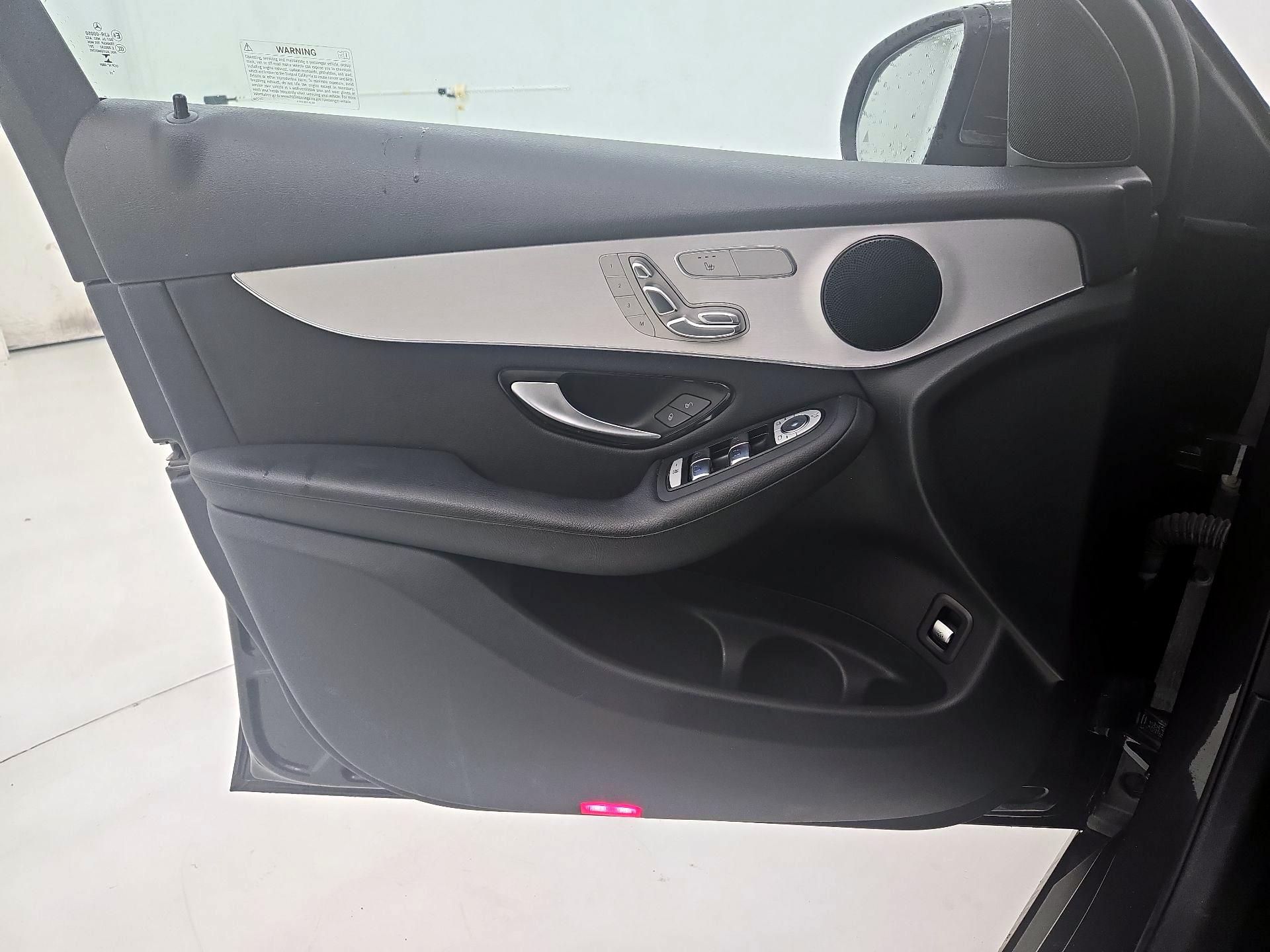 Thumbnail: 2021 Mercedes-Benz C-Class - 12