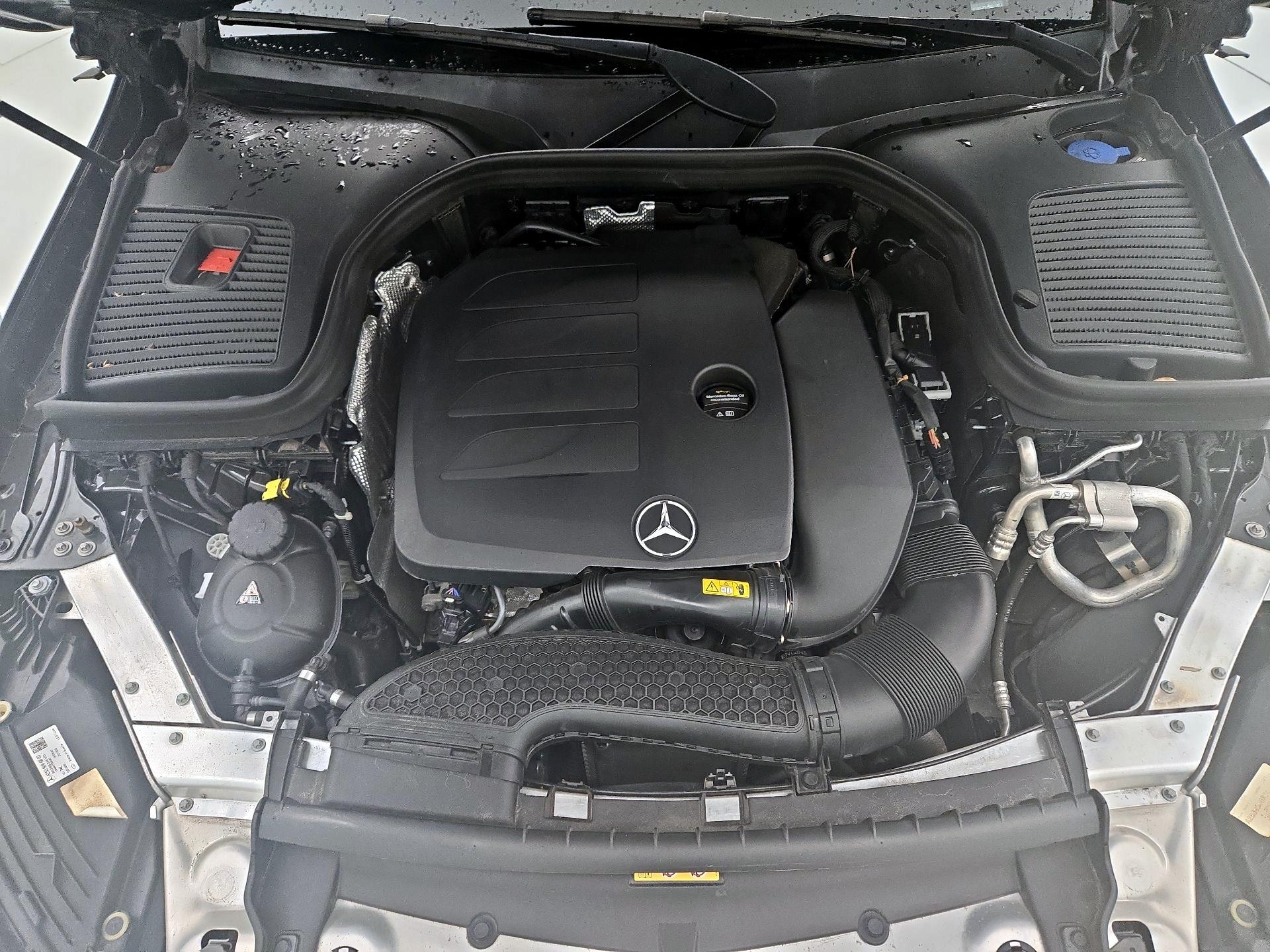 Thumbnail: 2021 Mercedes-Benz C-Class - 20