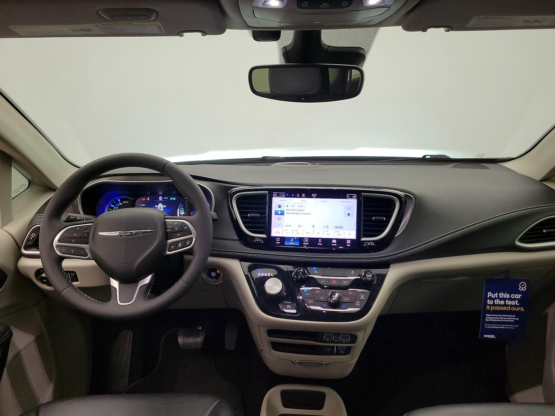 Thumbnail: 2022 Chrysler Pacifica - 9
