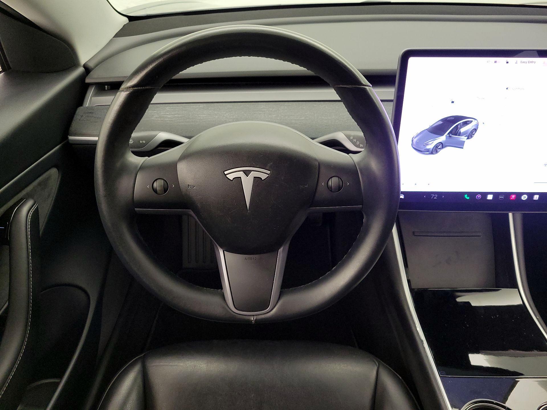 Thumbnail: 2019 Tesla Model 3 - 10