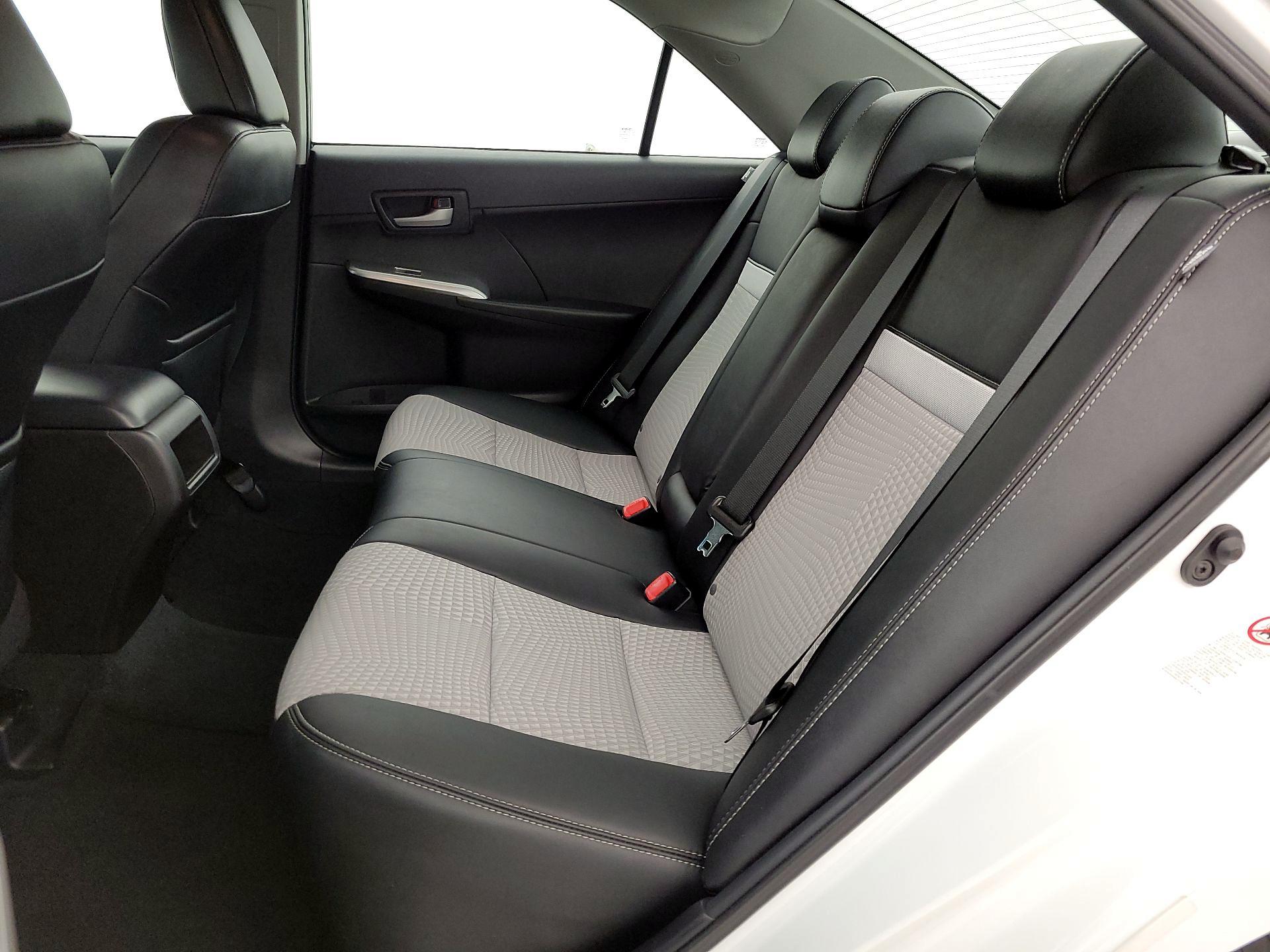Thumbnail: 2014 Toyota Camry - 19