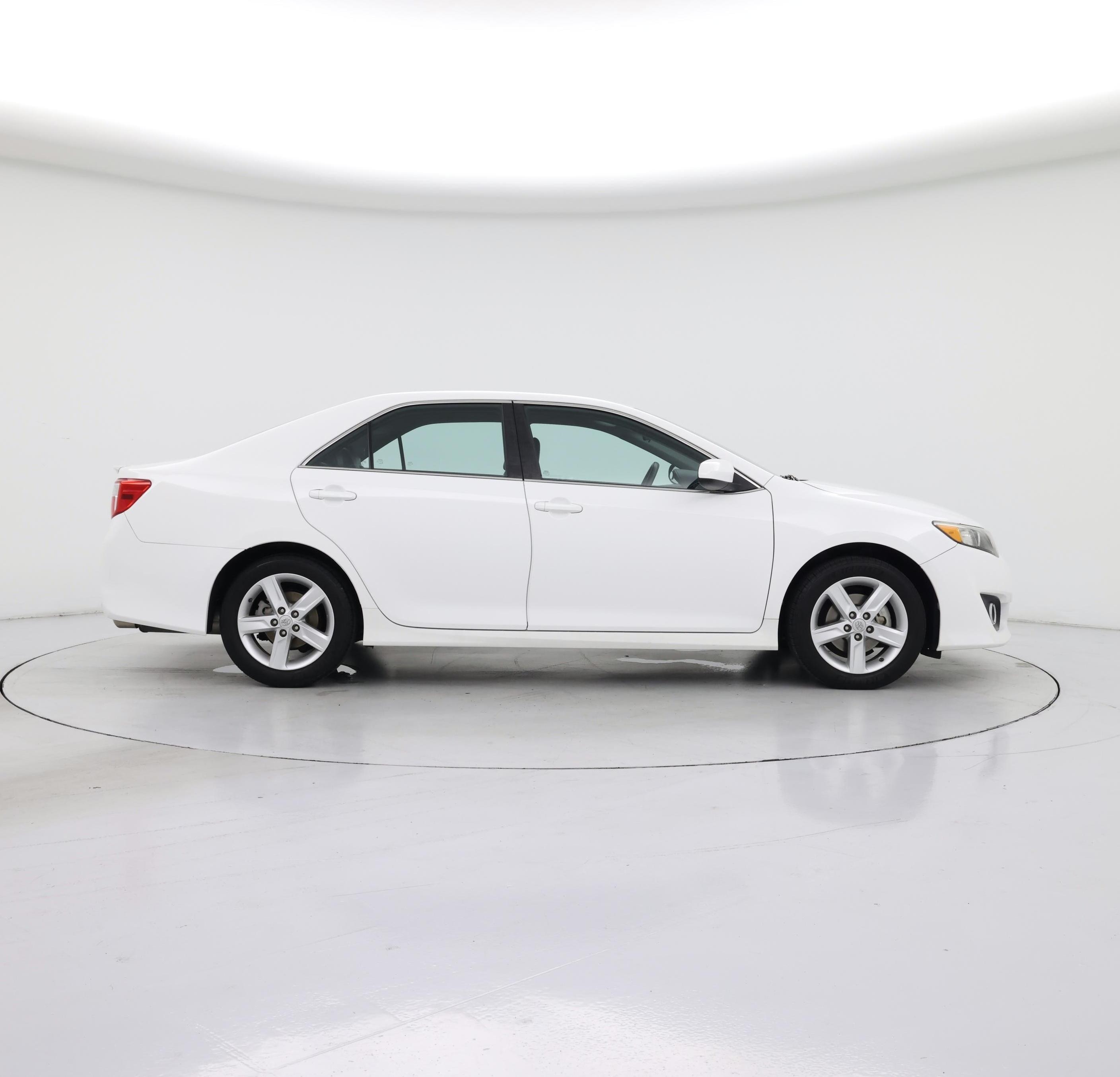 Thumbnail: 2014 Toyota Camry - 7