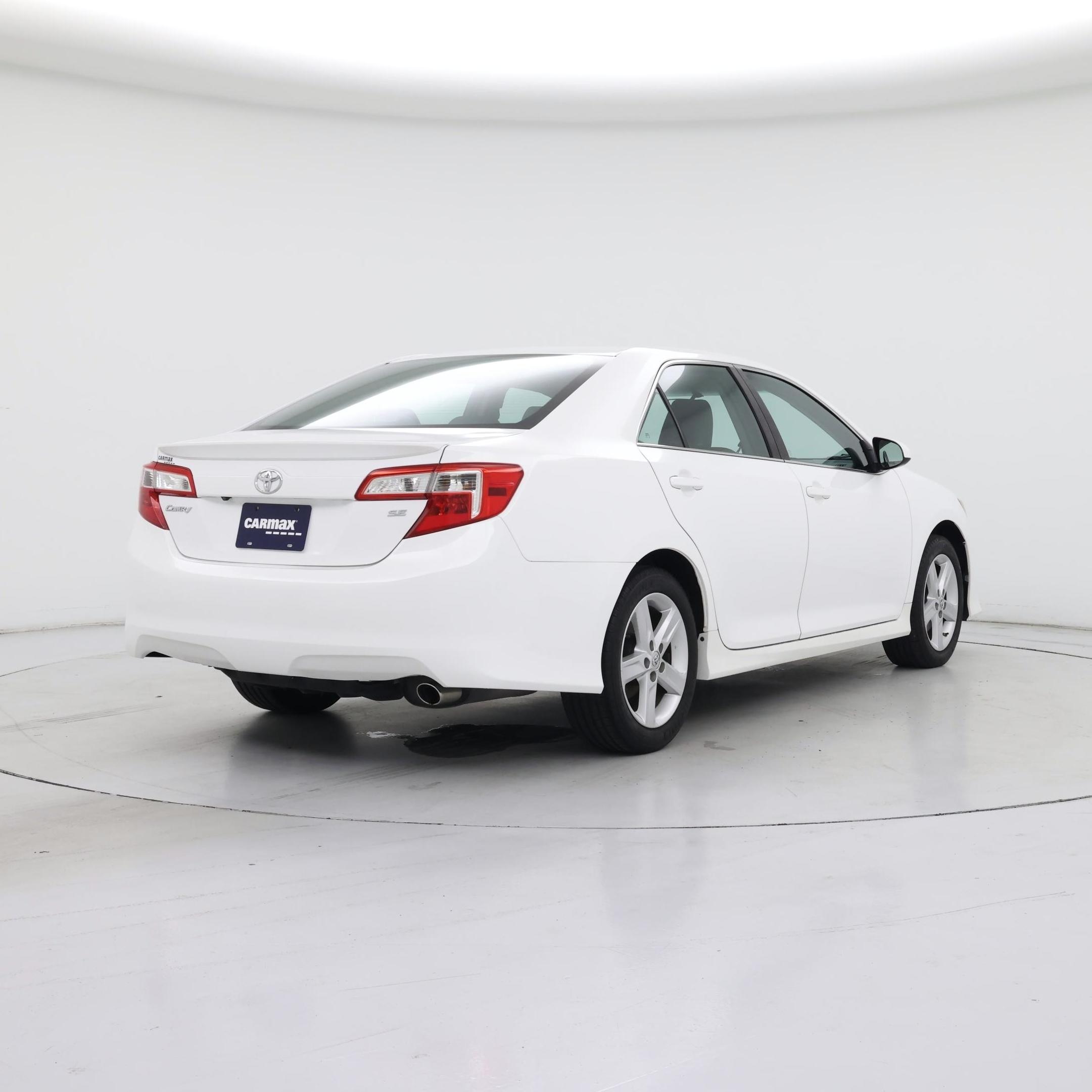 Thumbnail: 2014 Toyota Camry - 8